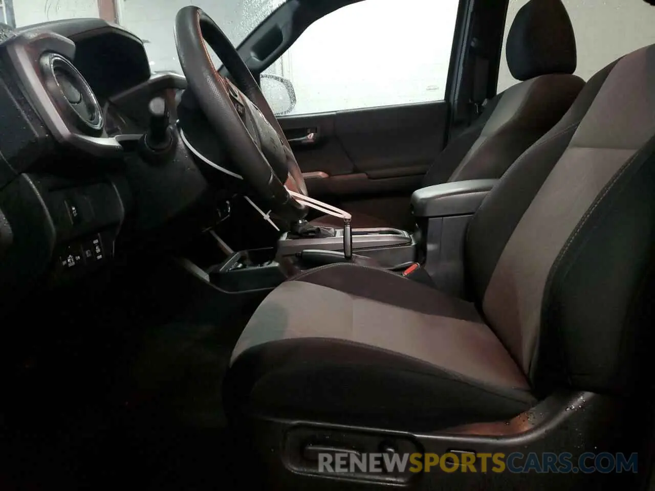 7 fotografías del automóvil dañado 3TYCZ5AN8PT159581 TOYOTA TACOMA 2023