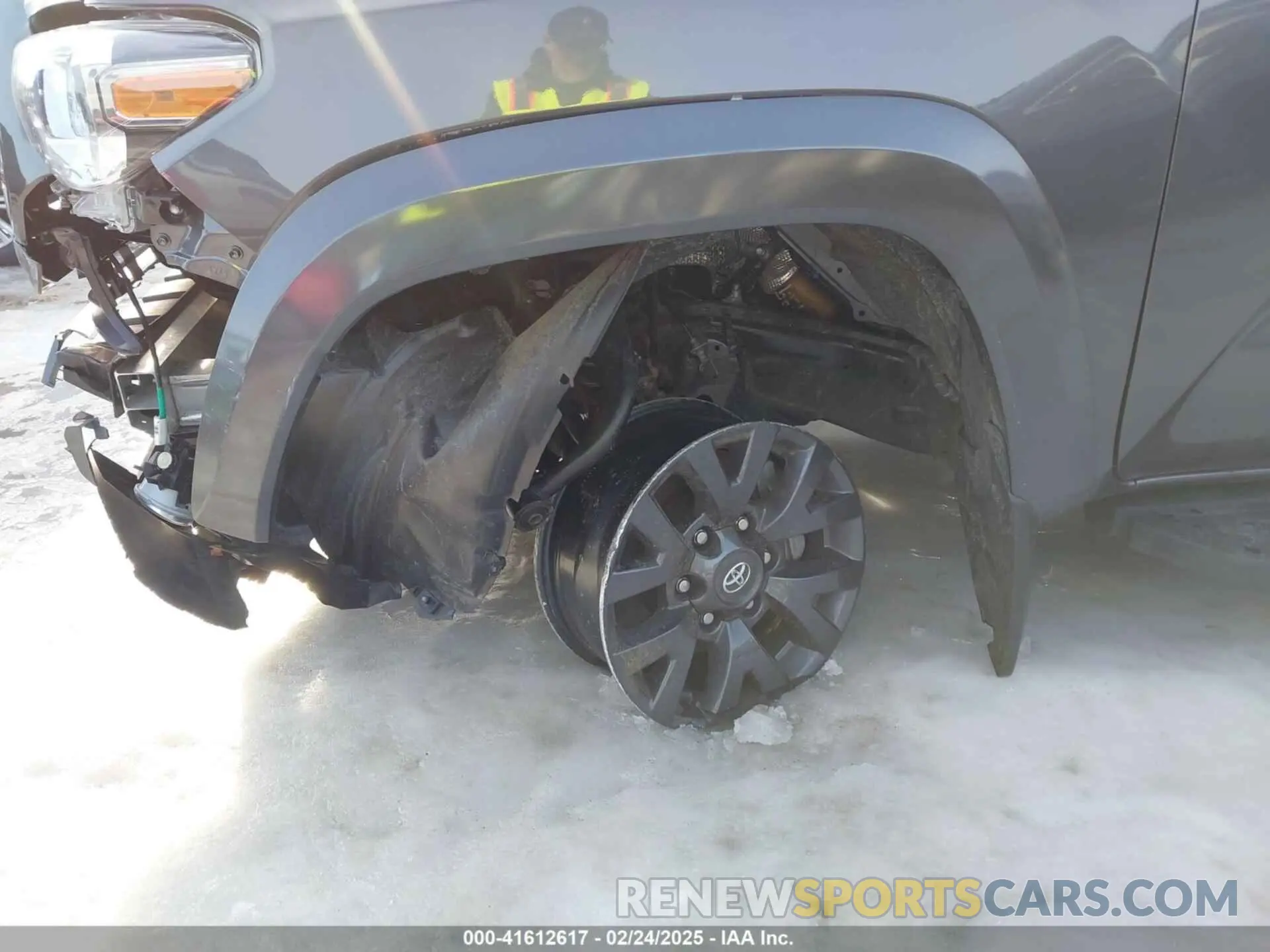 17 fotografías del automóvil dañado 3TYCZ5AN9PT109059 TOYOTA TACOMA 2023