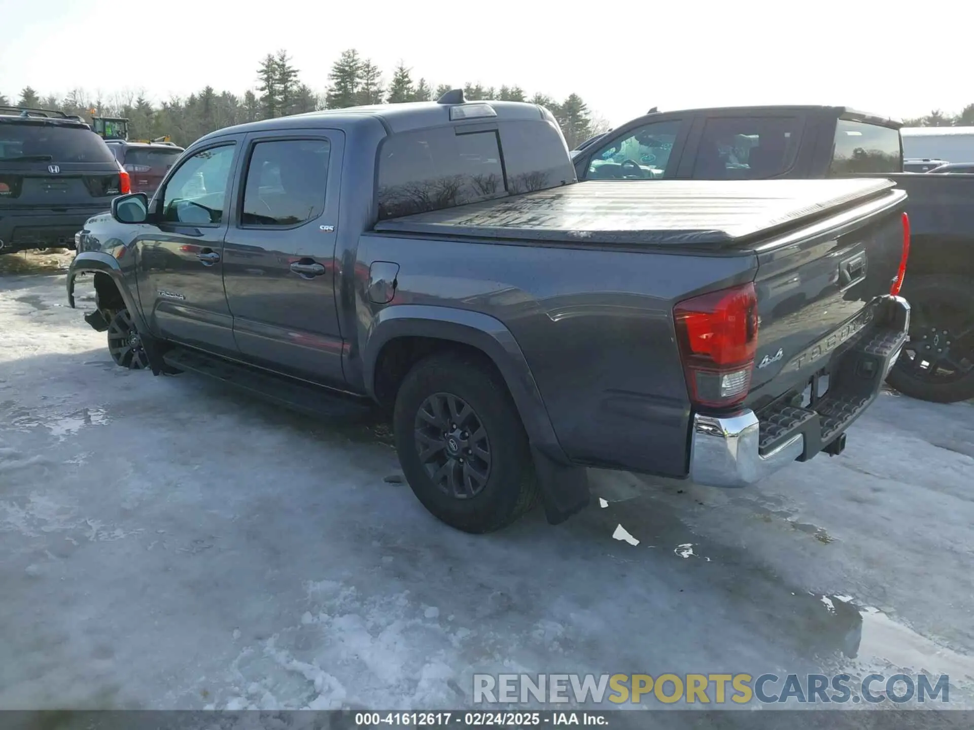 3 fotografías del automóvil dañado 3TYCZ5AN9PT109059 TOYOTA TACOMA 2023