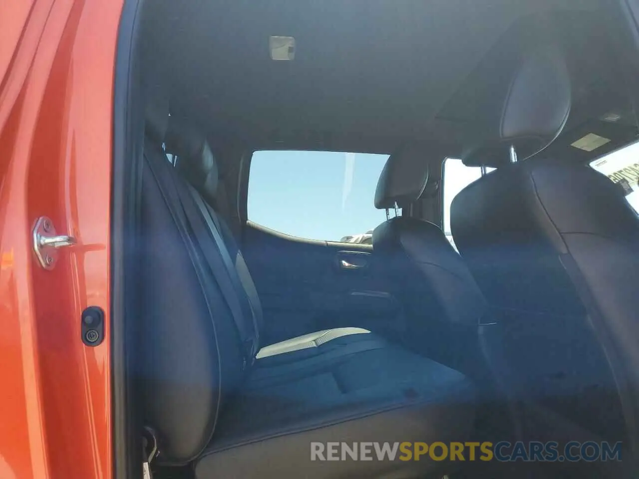 10 fotografías del automóvil dañado 3TYCZ5AN9PT118151 TOYOTA TACOMA 2023