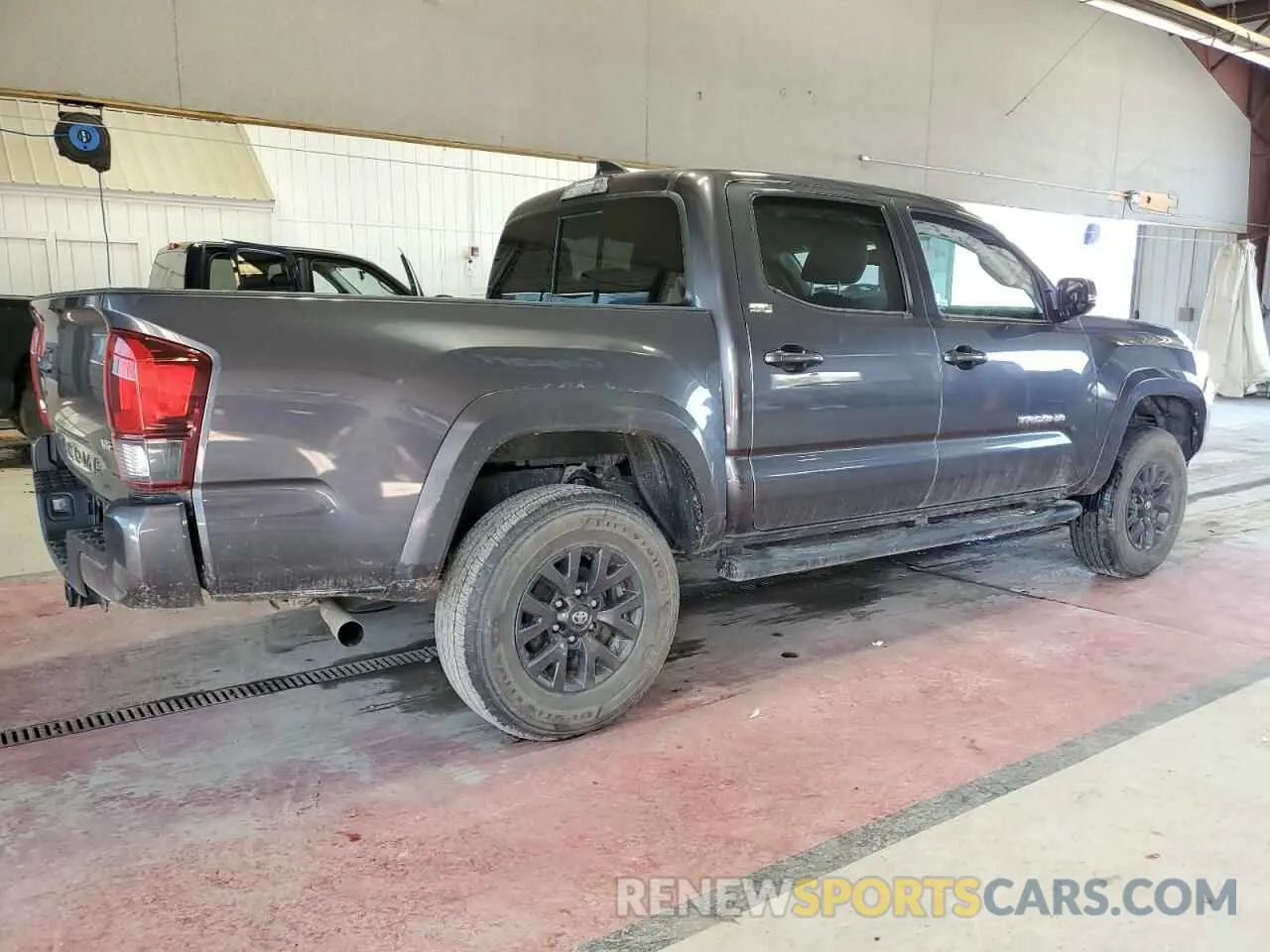 3 fotografías del automóvil dañado 3TYCZ5AN9PT173473 TOYOTA TACOMA 2023