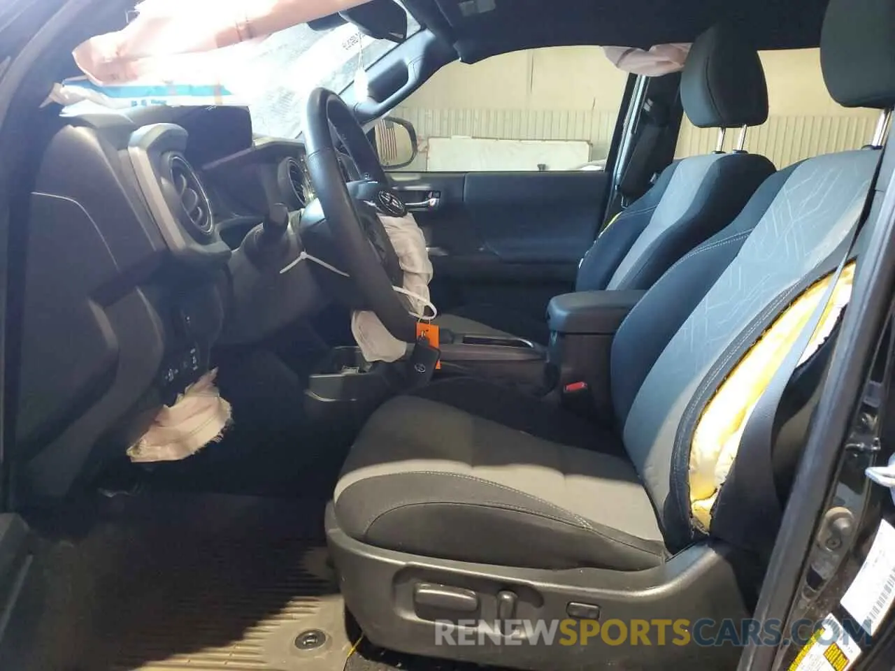 7 fotografías del automóvil dañado 3TYCZ5ANXPT130308 TOYOTA TACOMA 2023