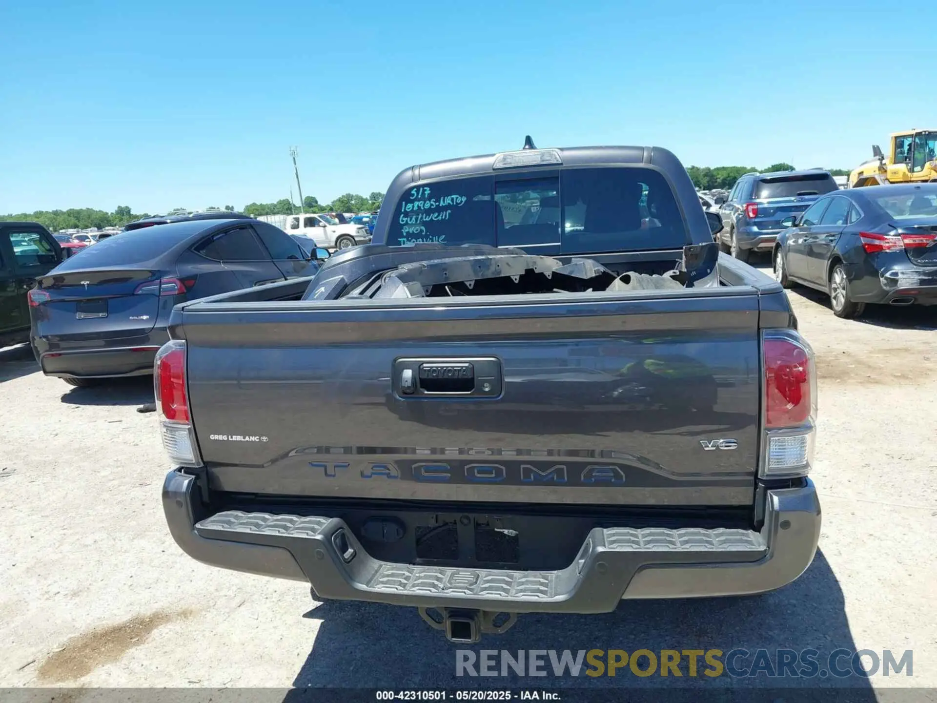 16 fotografías del automóvil dañado 3TYCZ5ANXPT167858 TOYOTA TACOMA 2023