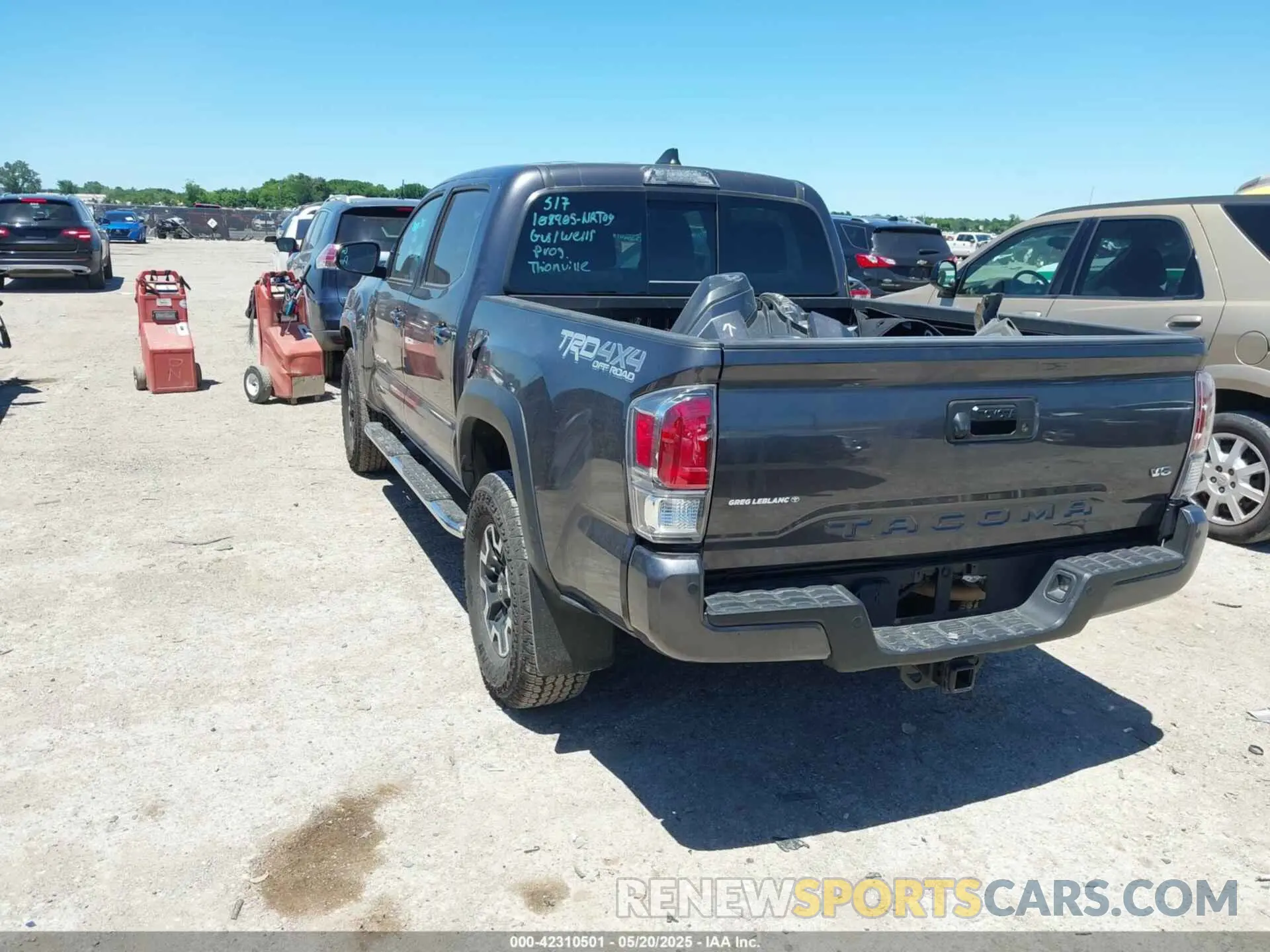 3 fotografías del automóvil dañado 3TYCZ5ANXPT167858 TOYOTA TACOMA 2023