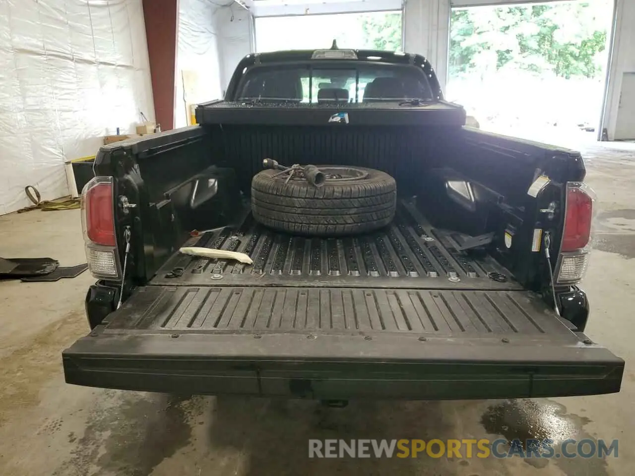 6 fotografías del automóvil dañado 3TYDZ5BN2PT035616 TOYOTA TACOMA 2023