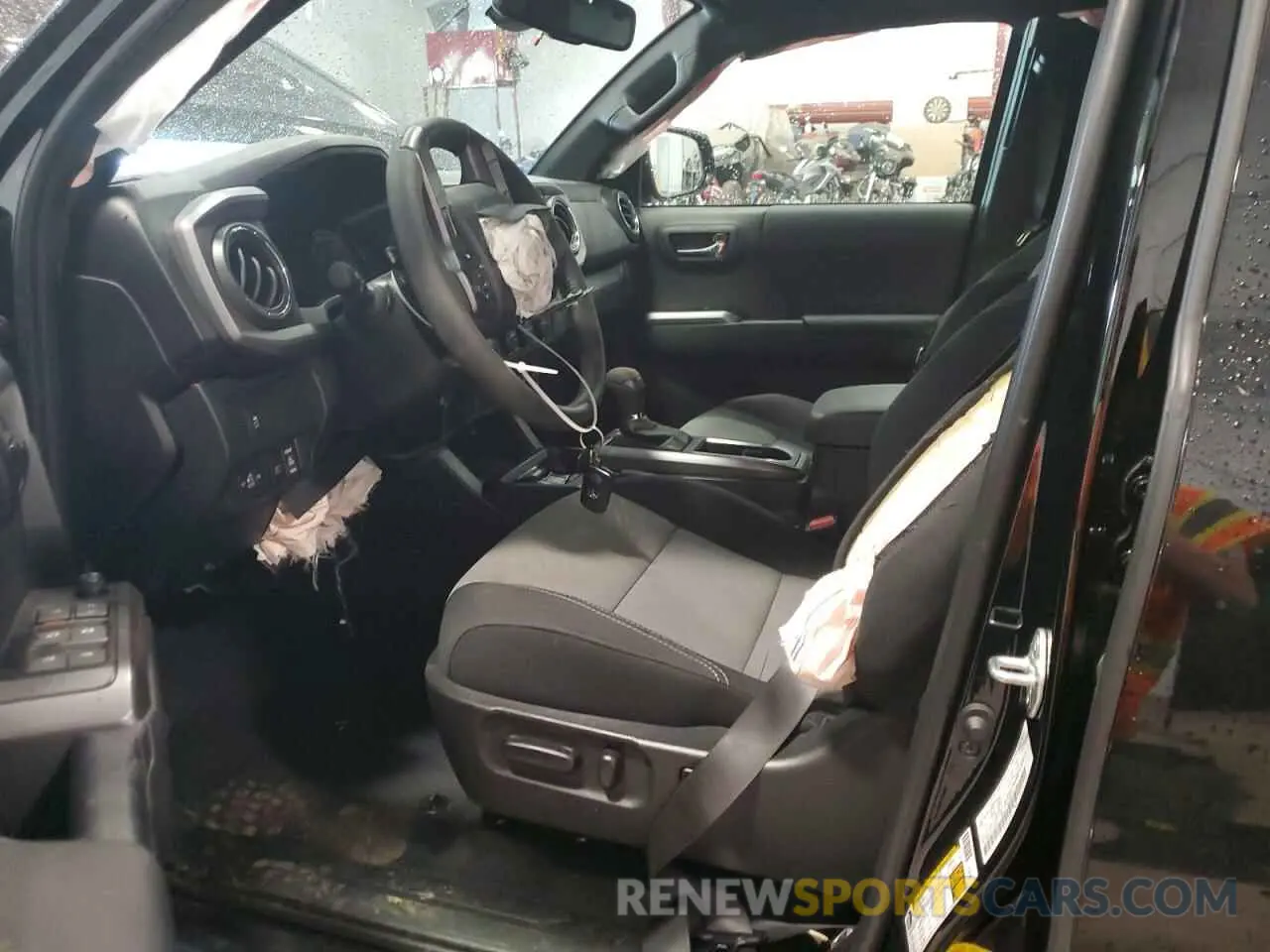 7 fotografías del automóvil dañado 3TYDZ5BN2PT035616 TOYOTA TACOMA 2023