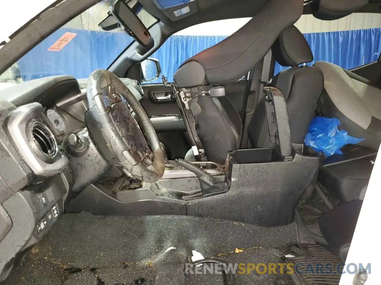 7 fotografías del automóvil dañado 3TYDZ5BN3PT029775 TOYOTA TACOMA 2023