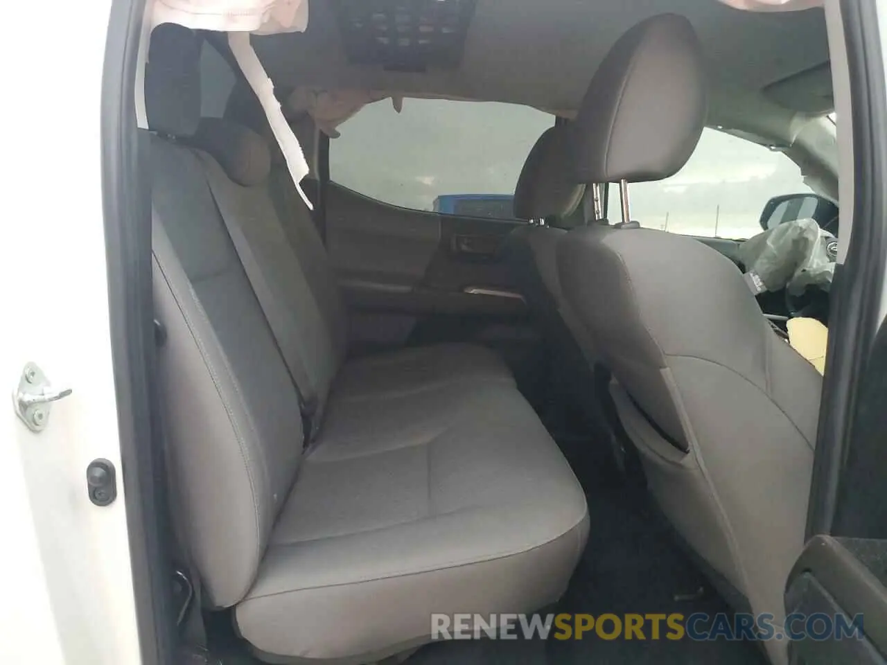 10 fotografías del automóvil dañado 3TYDZ5BN4PT019434 TOYOTA TACOMA 2023