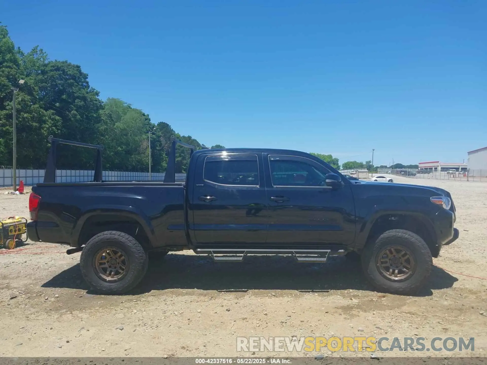 13 fotografías del automóvil dañado 3TYDZ5BN9PT020319 TOYOTA TACOMA 2023