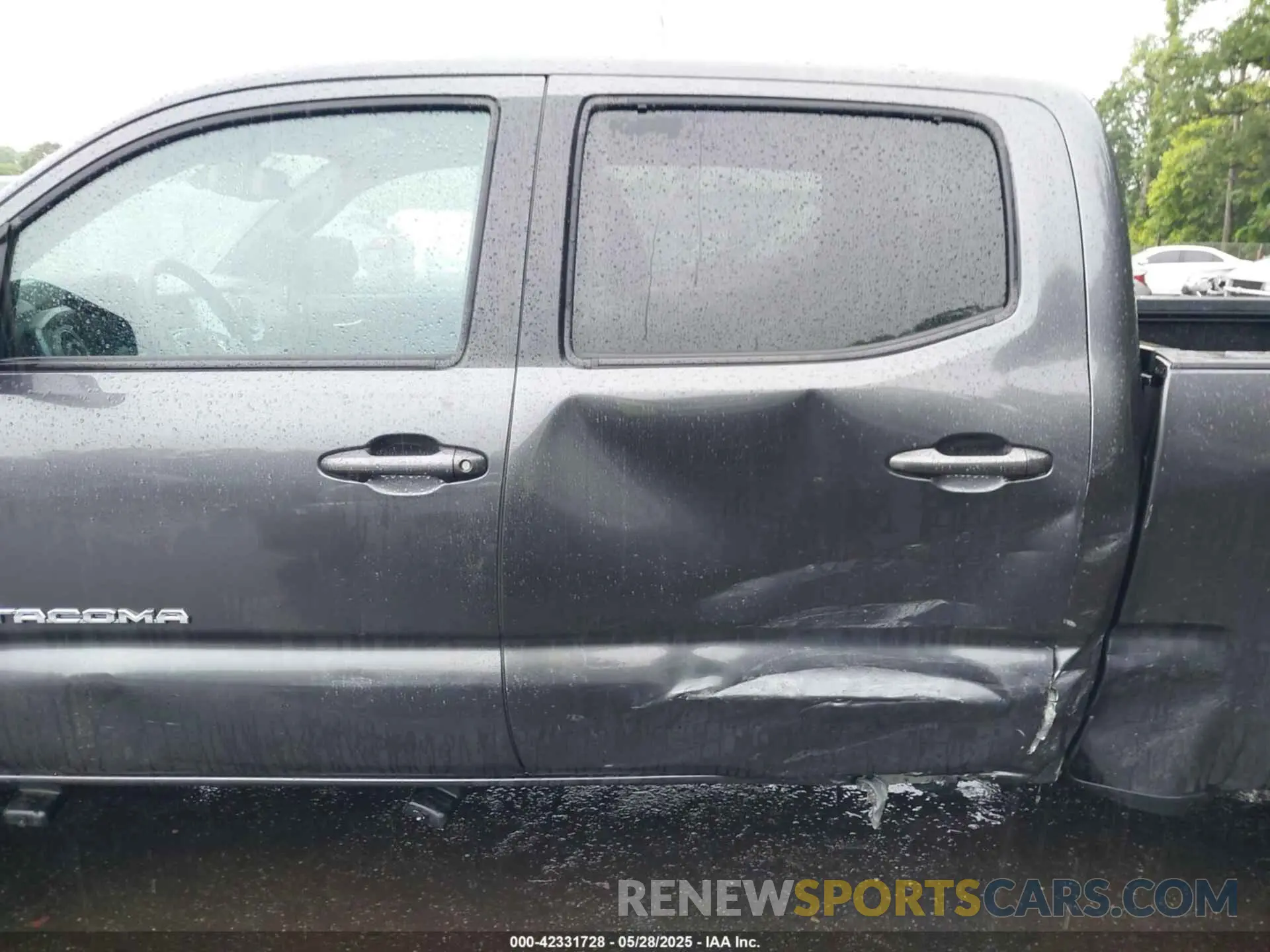 14 fotografías del automóvil dañado 3TYDZ5BN9PT034608 TOYOTA TACOMA 2023