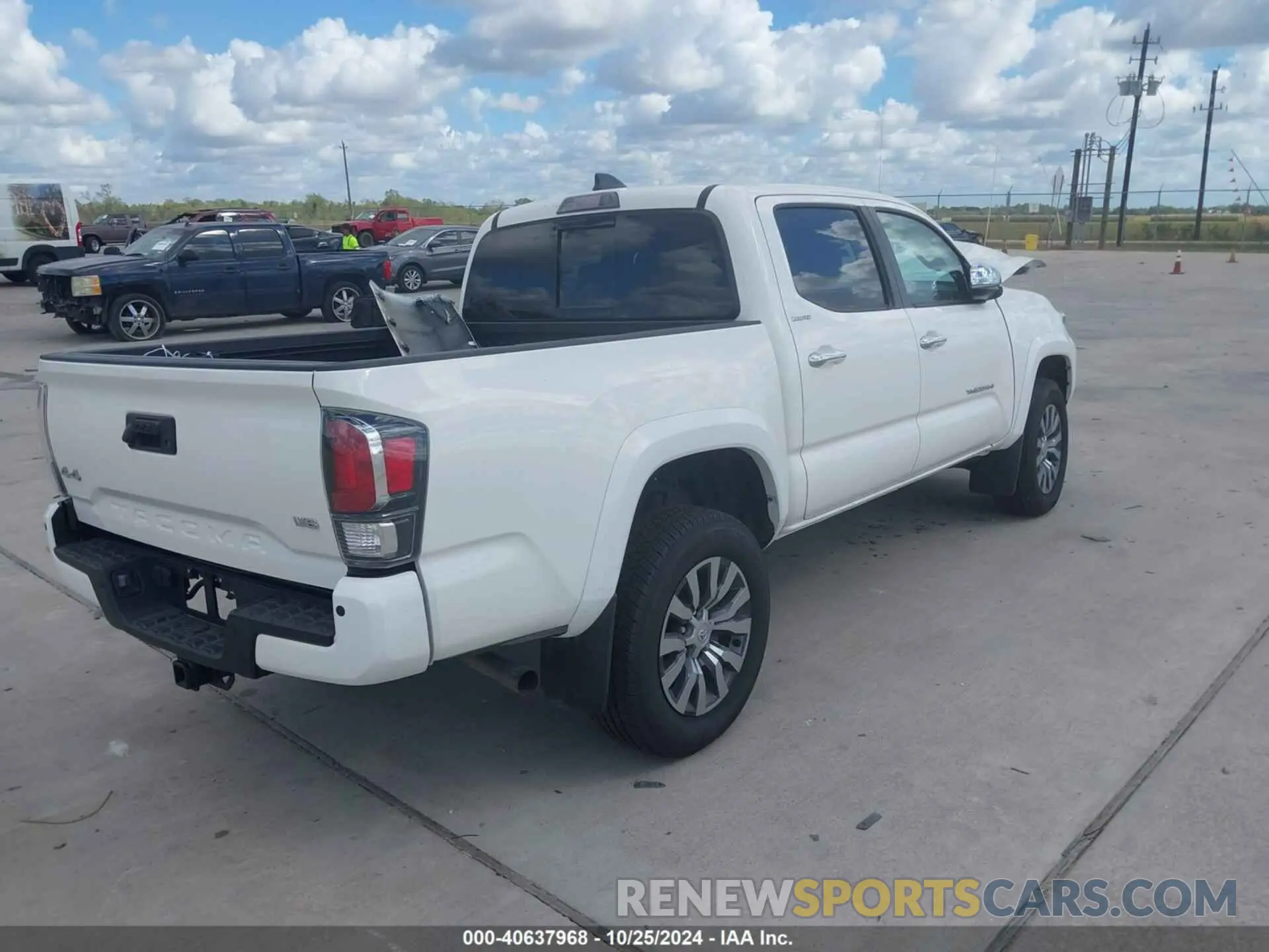 4 fotografías del automóvil dañado 3TYGZ5AN0PT171239 TOYOTA TACOMA 2023