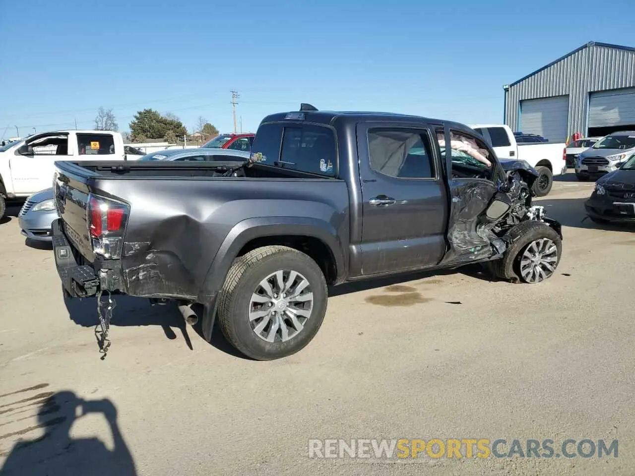 3 fotografías del automóvil dañado 3TYGZ5AN5PT174590 TOYOTA TACOMA 2023