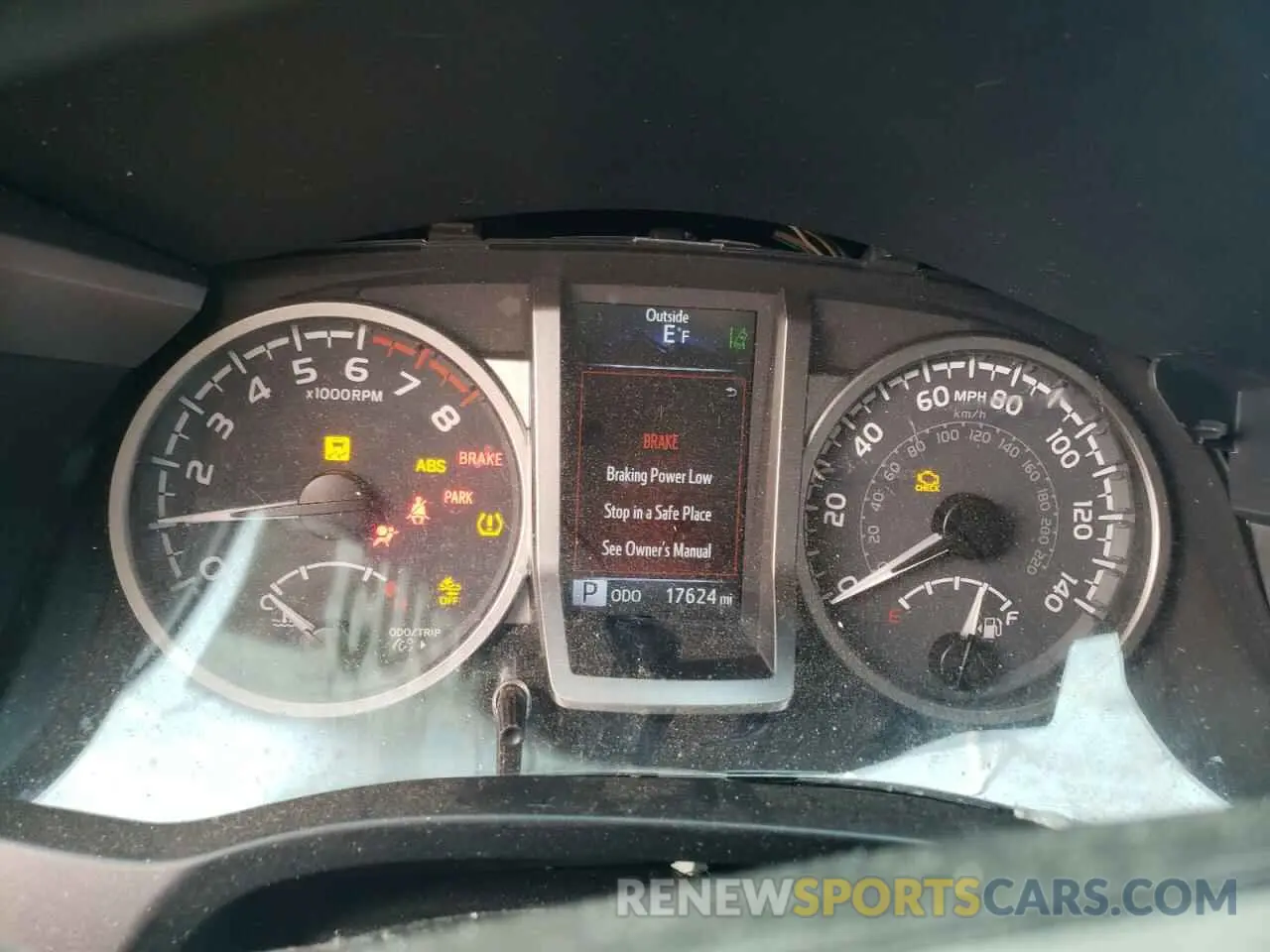 9 fotografías del automóvil dañado 3TYGZ5AN5PT174590 TOYOTA TACOMA 2023