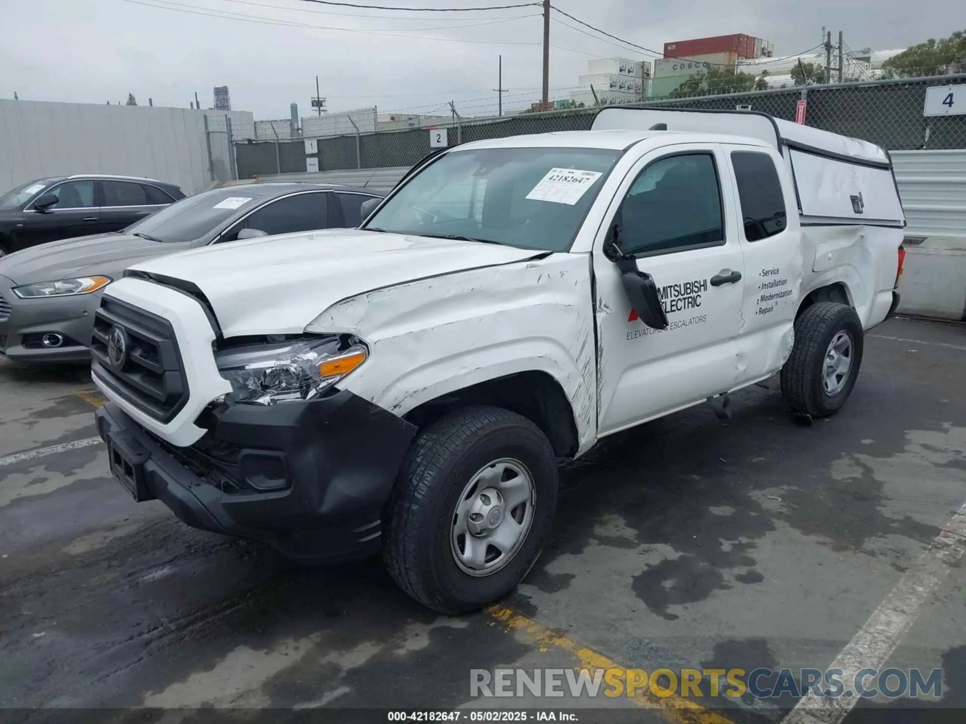 2 fotografías del automóvil dañado 3TYRX5GN2PT074386 TOYOTA TACOMA 2023