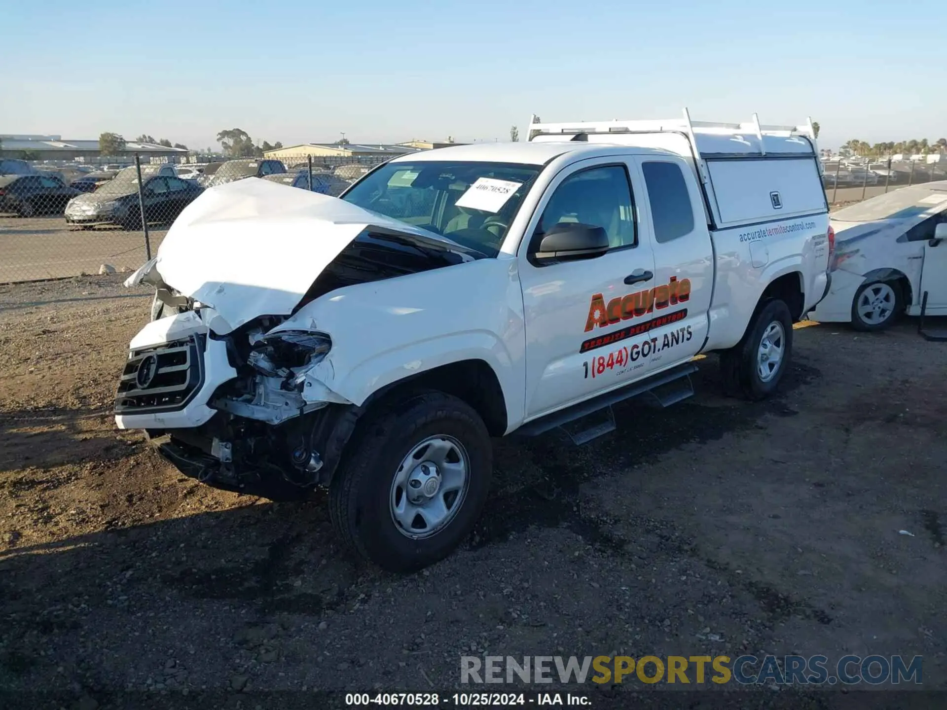 2 fotografías del automóvil dañado 3TYRX5GN4PT084806 TOYOTA TACOMA 2023