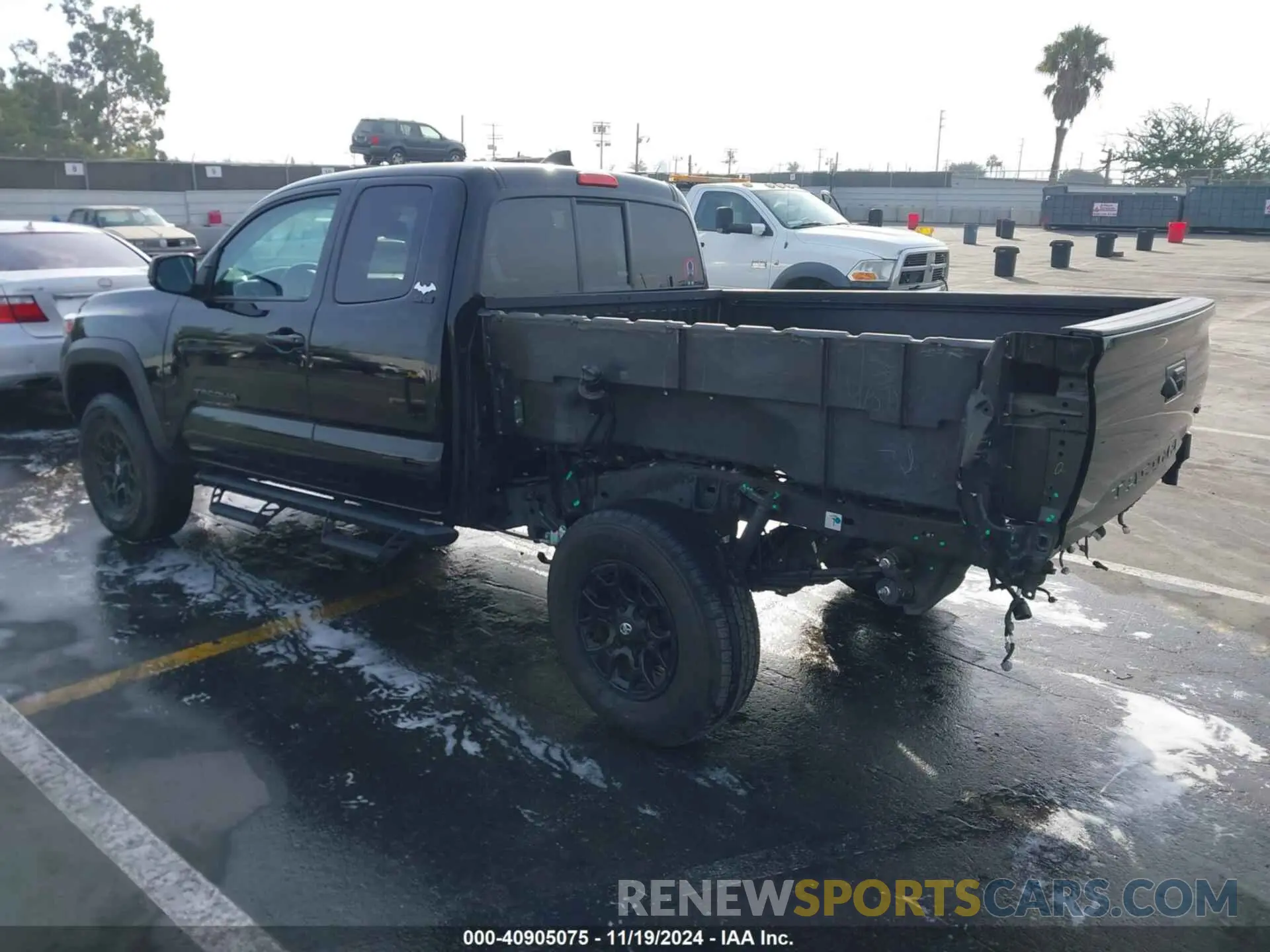 3 fotografías del automóvil dañado 3TYRZ5CN0PT025235 TOYOTA TACOMA 2023