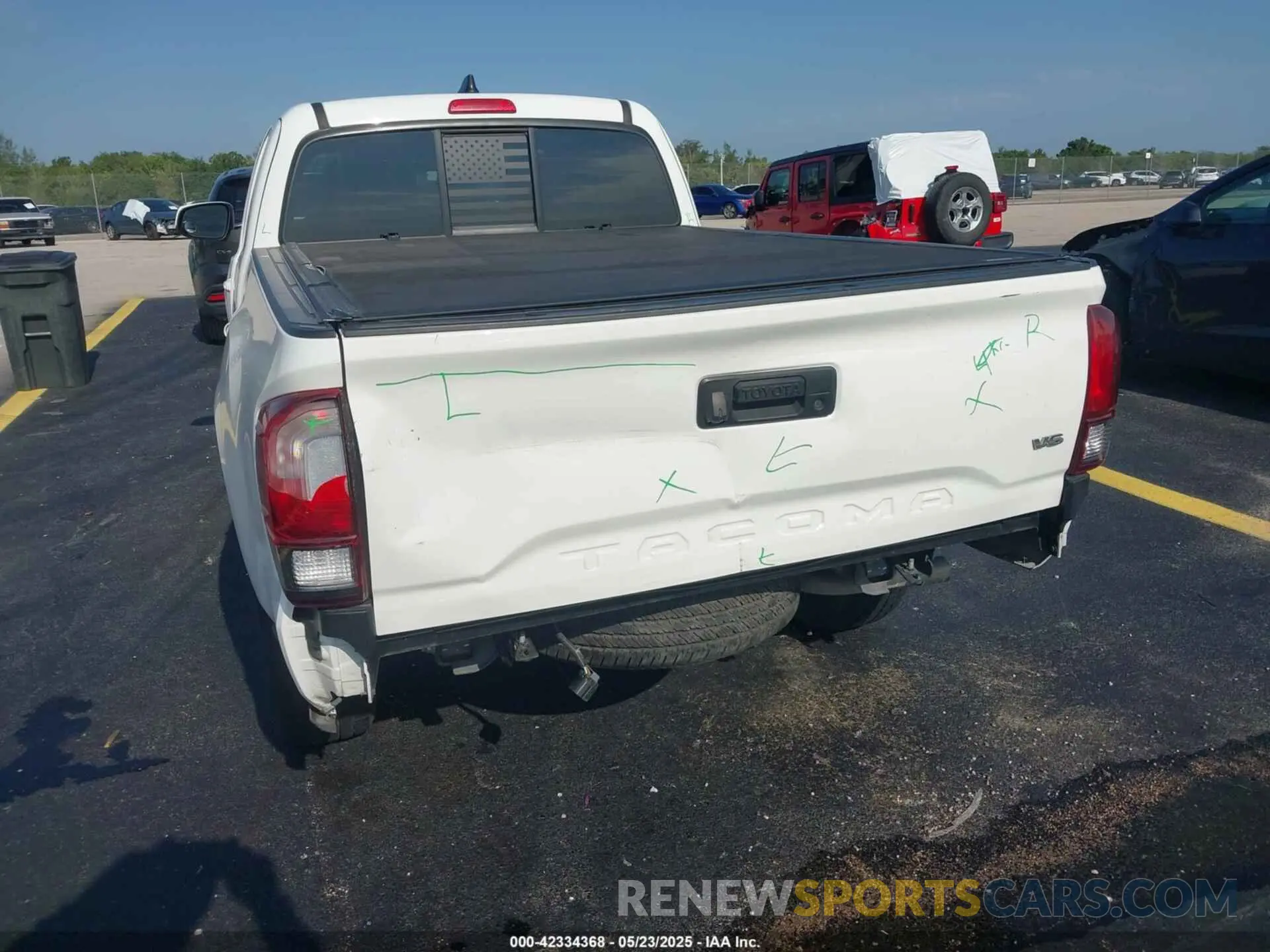 17 fotografías del automóvil dañado 3TYRZ5CN3PT027187 TOYOTA TACOMA 2023