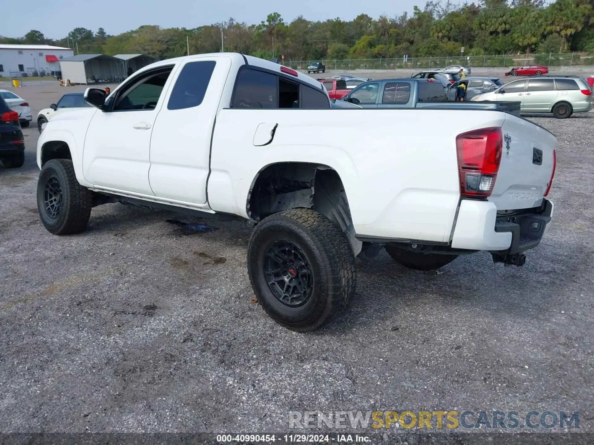 3 fotografías del automóvil dañado 3TYRZ5CN3PT028730 TOYOTA TACOMA 2023