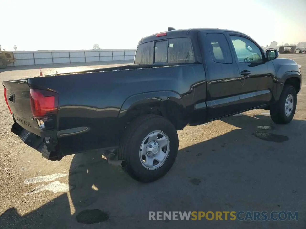 3 fotografías del automóvil dañado 3TYRZ5CN4PT027487 TOYOTA TACOMA 2023