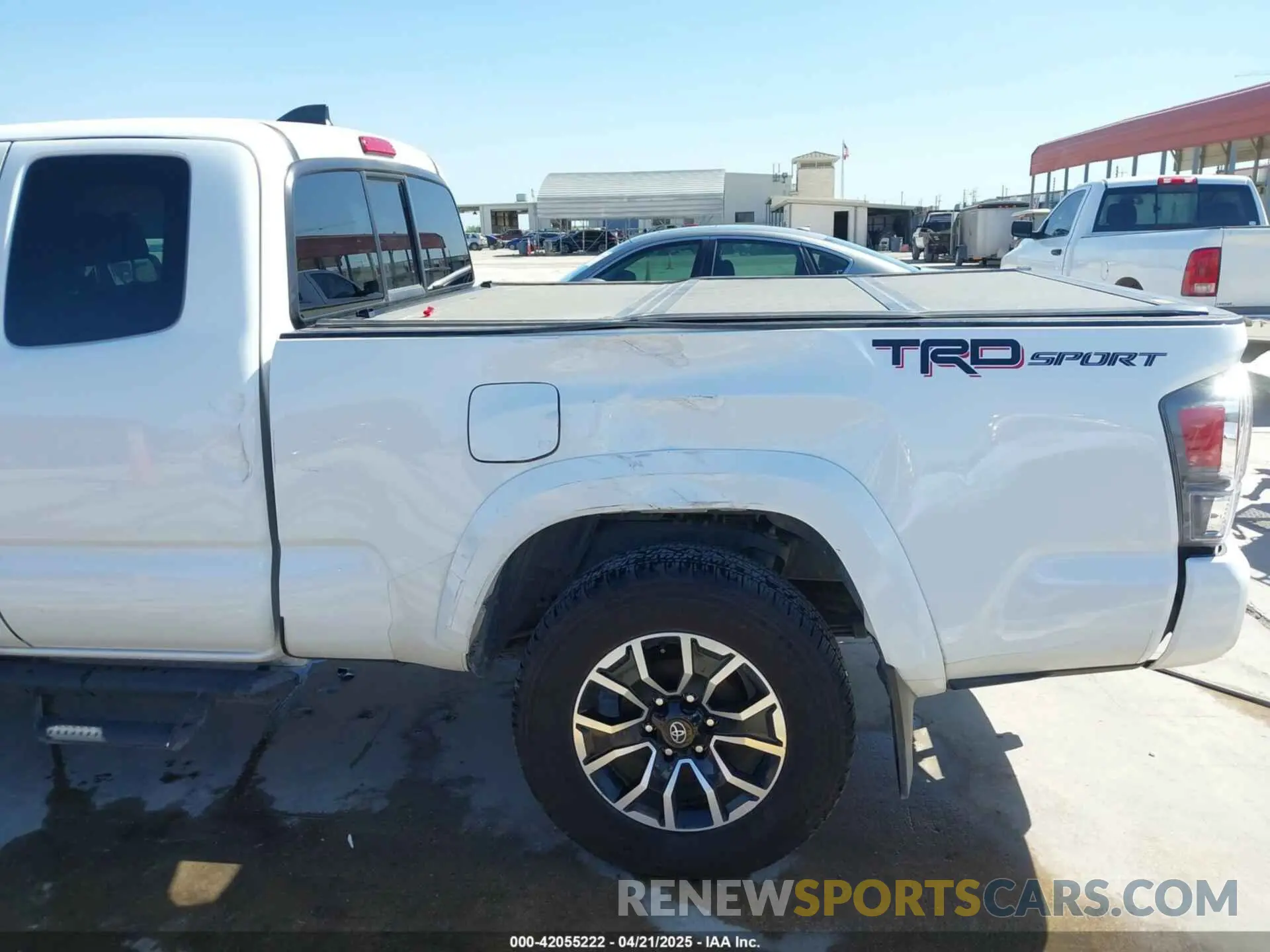 17 fotografías del automóvil dañado 3TYRZ5CN5PT034397 TOYOTA TACOMA 2023