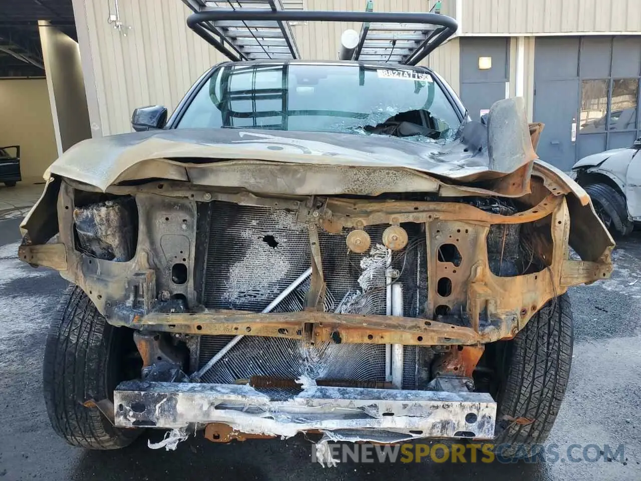 5 fotografías del automóvil dañado 3TYRZ5CN9PT033849 TOYOTA TACOMA 2023