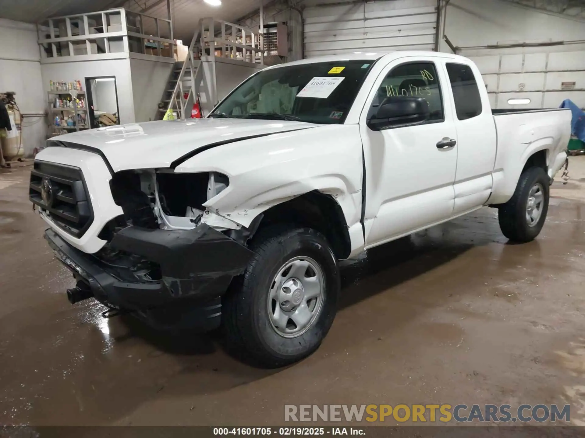 2 fotografías del automóvil dañado 3TYSX5EN2PT019800 TOYOTA TACOMA 2023