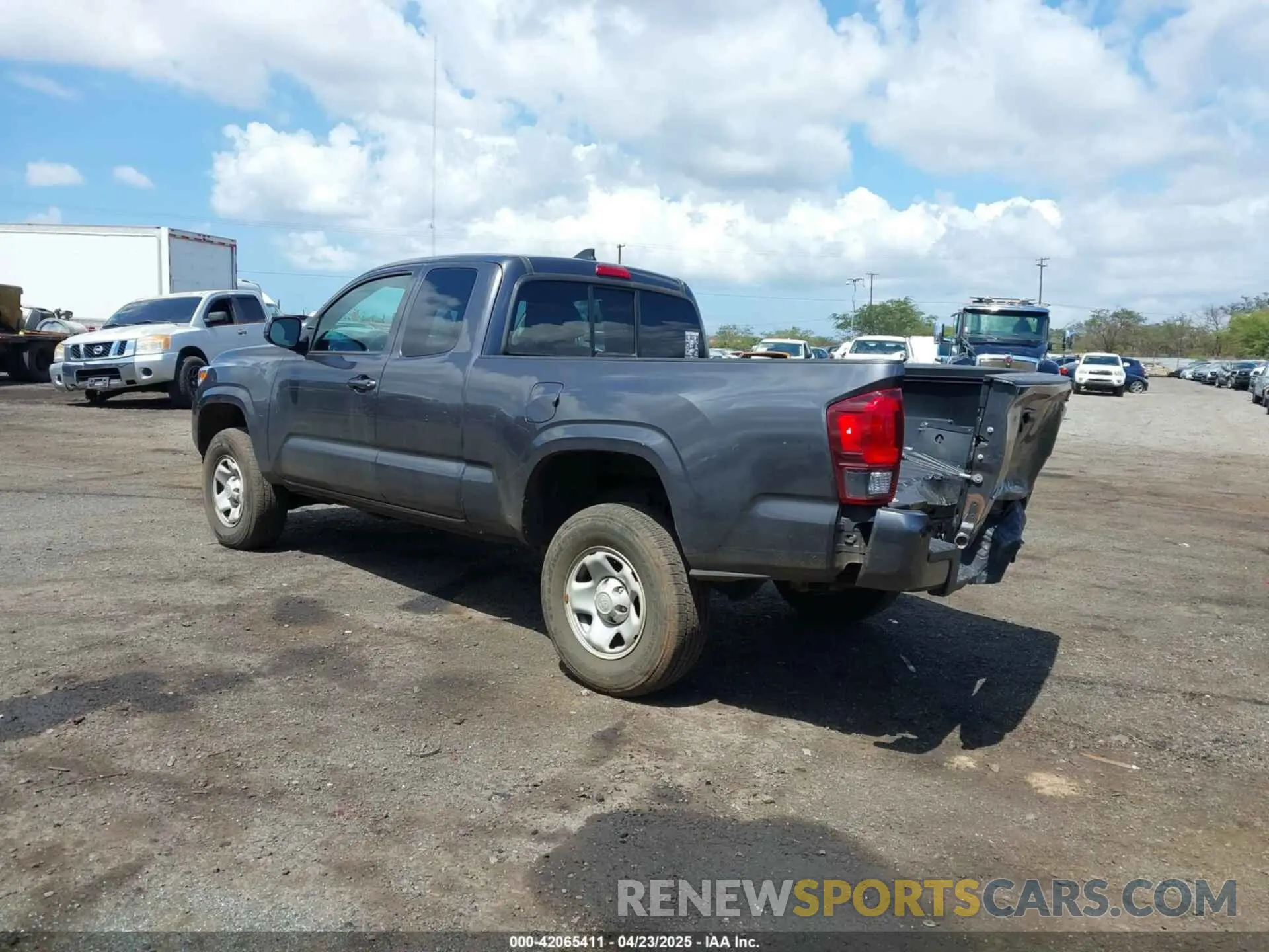 3 fotografías del automóvil dañado 3TYSX5EN5PT019063 TOYOTA TACOMA 2023