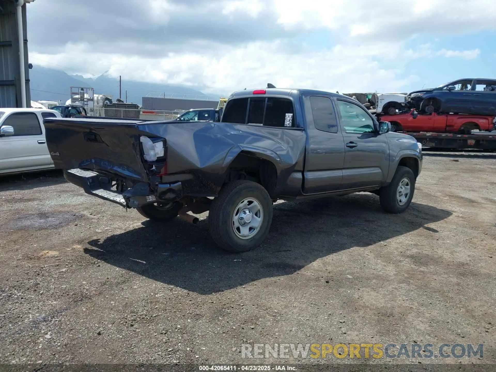 4 fotografías del automóvil dañado 3TYSX5EN5PT019063 TOYOTA TACOMA 2023