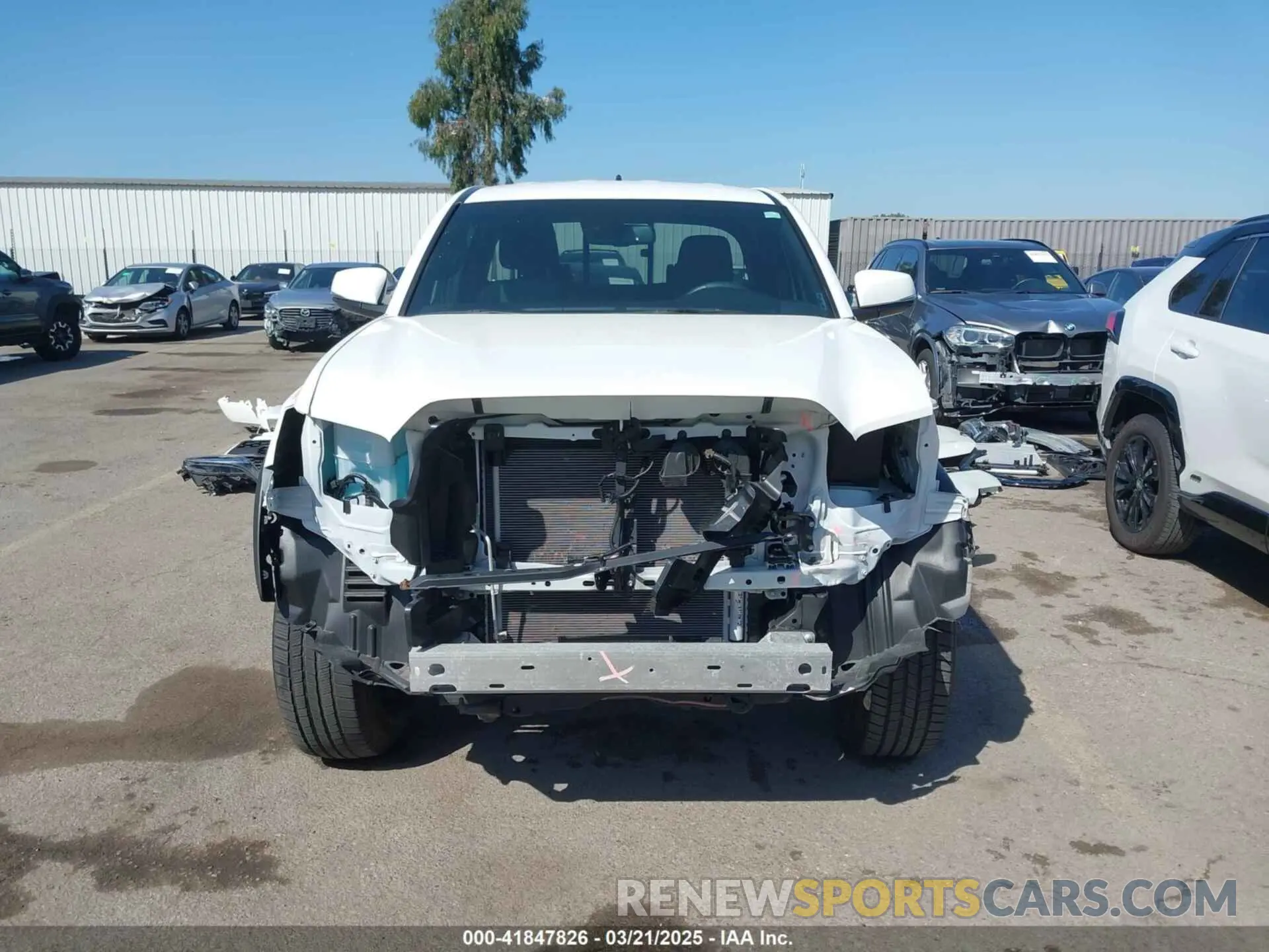 13 fotografías del automóvil dañado 3TYSZ5AN3PT123017 TOYOTA TACOMA 2023