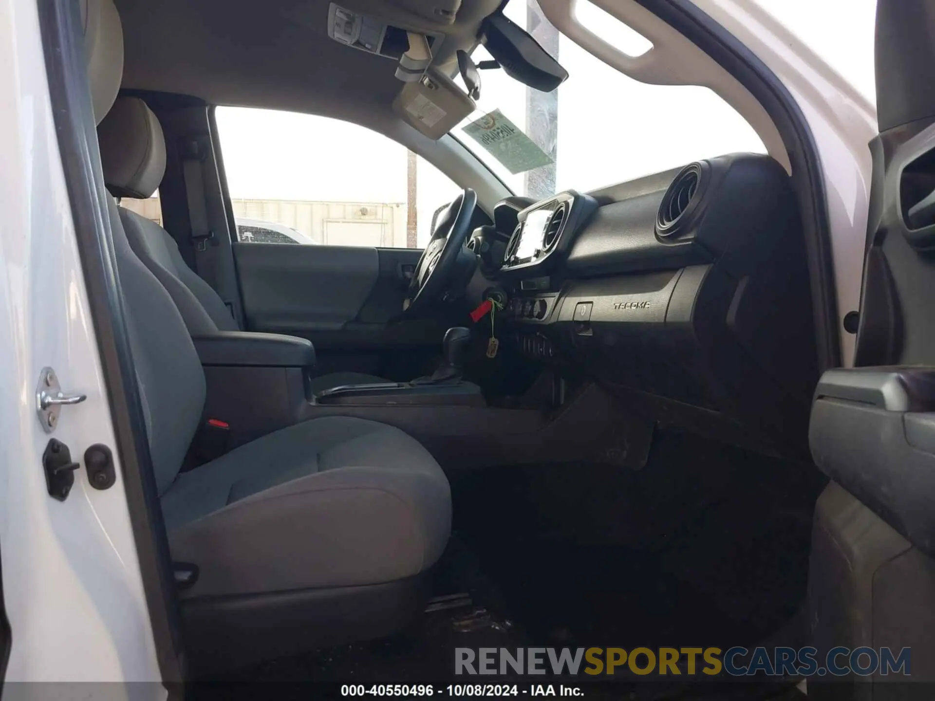 5 fotografías del automóvil dañado 3TYSZ5AN7PT128589 TOYOTA TACOMA 2023