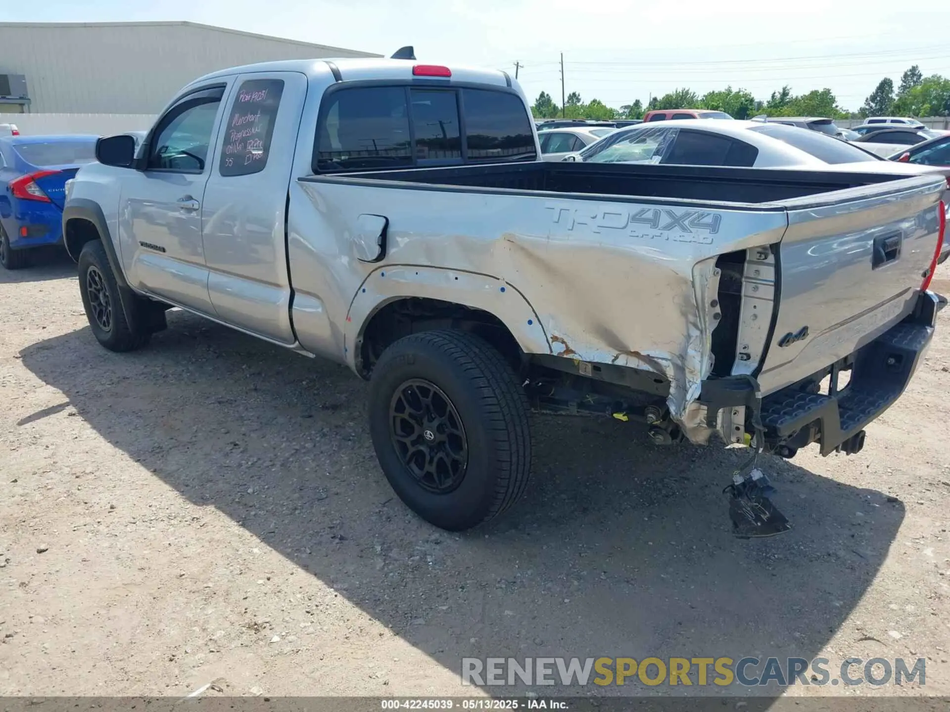 3 fotografías del automóvil dañado 3TYSZ5AN9PT108893 TOYOTA TACOMA 2023