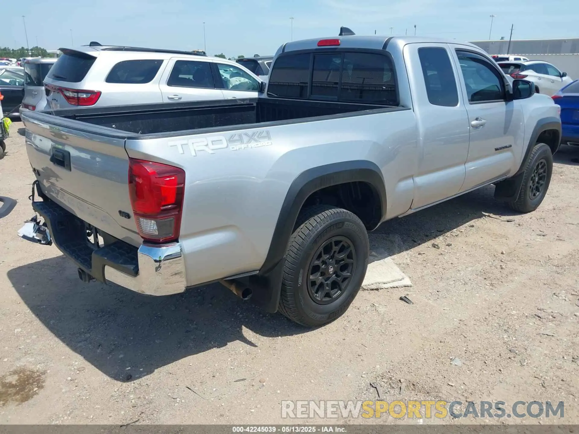4 fotografías del automóvil dañado 3TYSZ5AN9PT108893 TOYOTA TACOMA 2023
