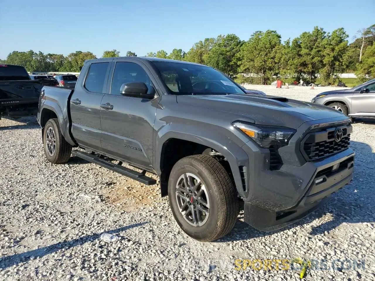 4 fotografías del automóvil dañado 3TMKB5FN2RM005195 TOYOTA TACOMA 2024