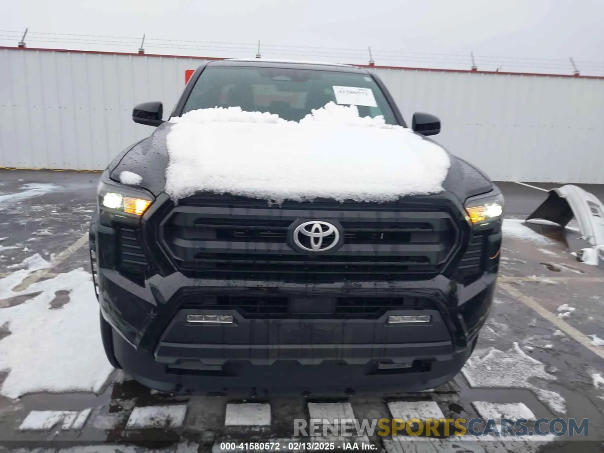12 fotografías del automóvil dañado 3TMKB5FN3RM004833 TOYOTA TACOMA 2024