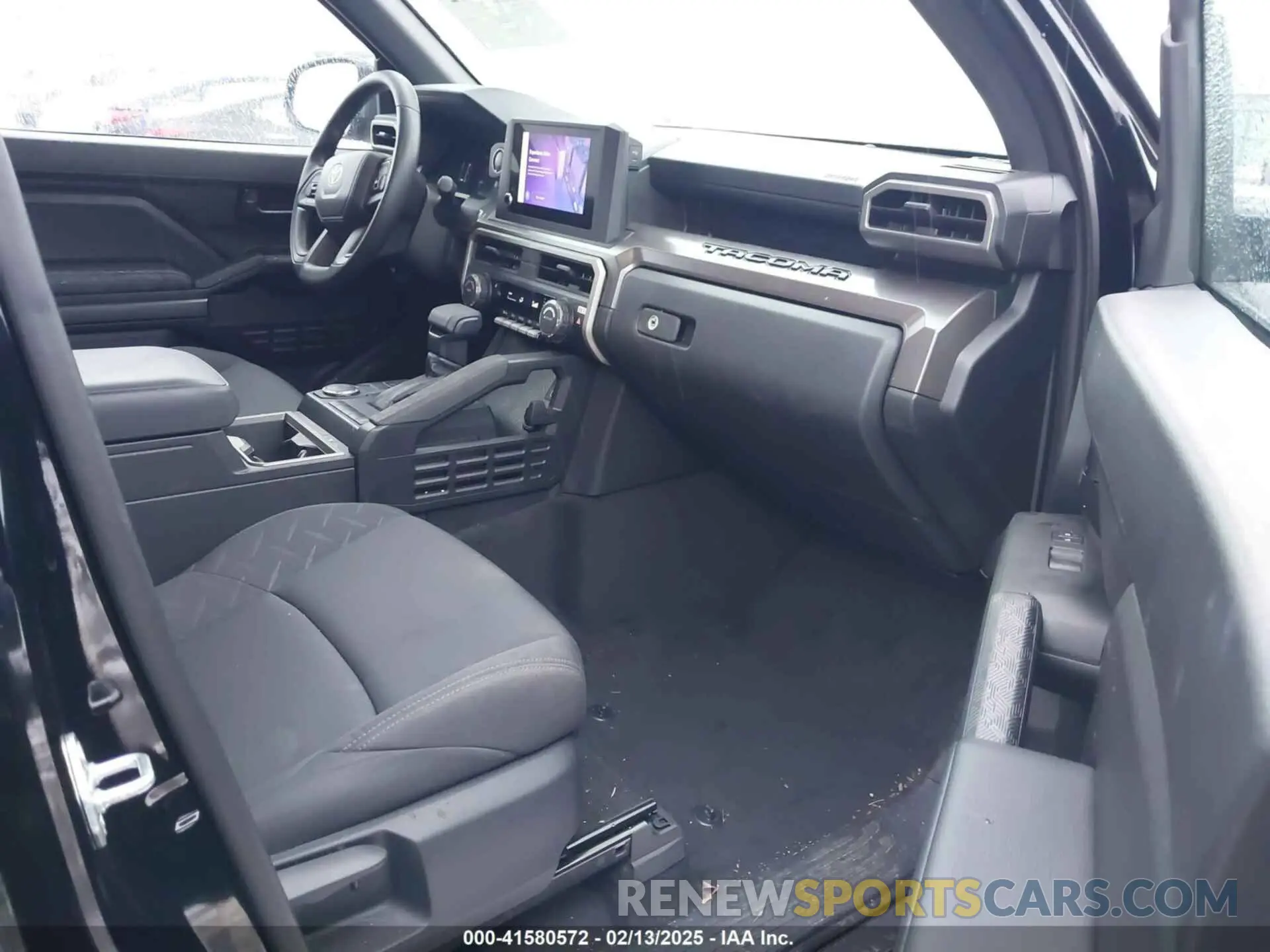 5 fotografías del automóvil dañado 3TMKB5FN3RM004833 TOYOTA TACOMA 2024