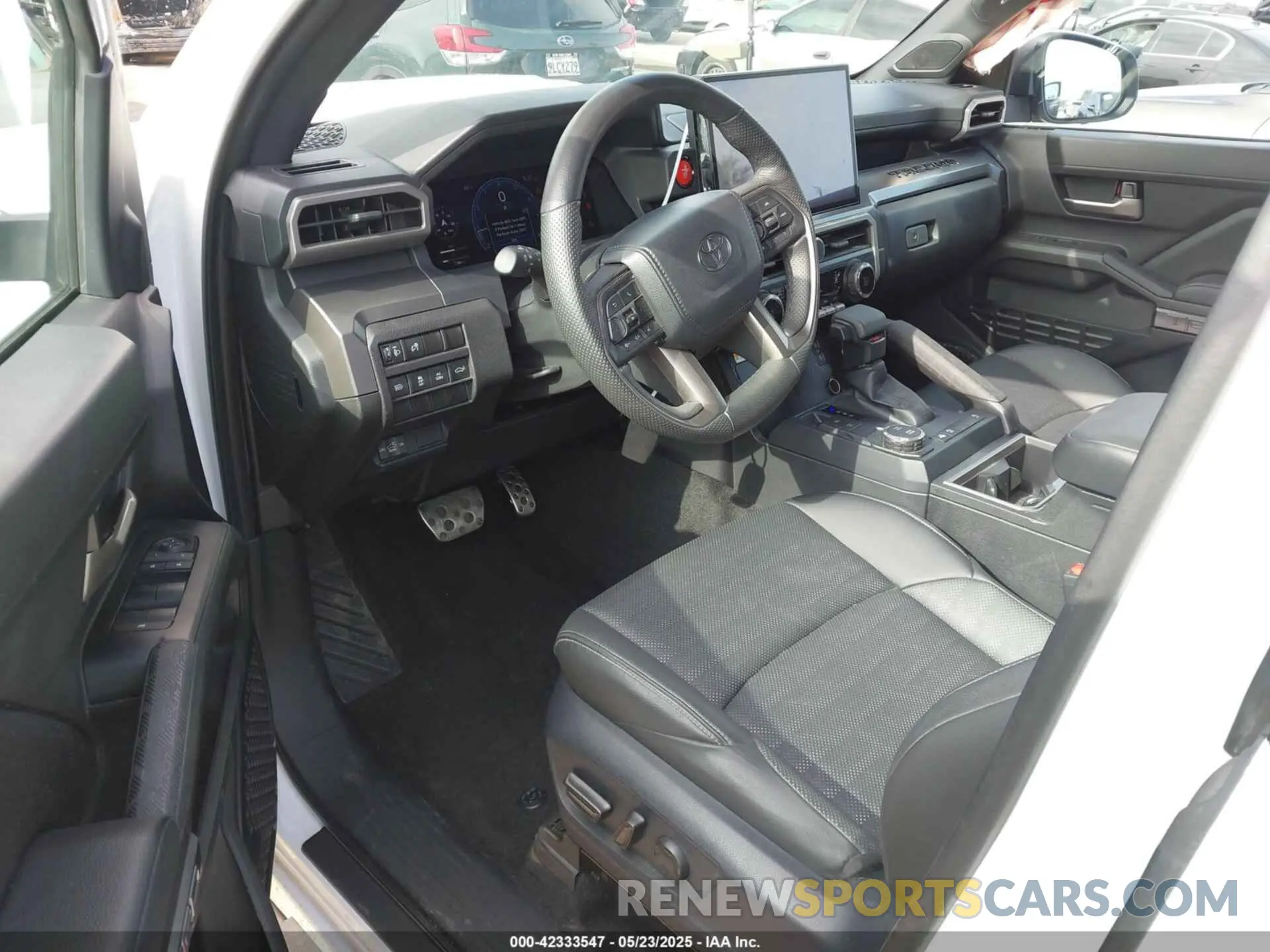 5 fotografías del automóvil dañado 3TMKB5FN3RM005643 TOYOTA TACOMA 2024