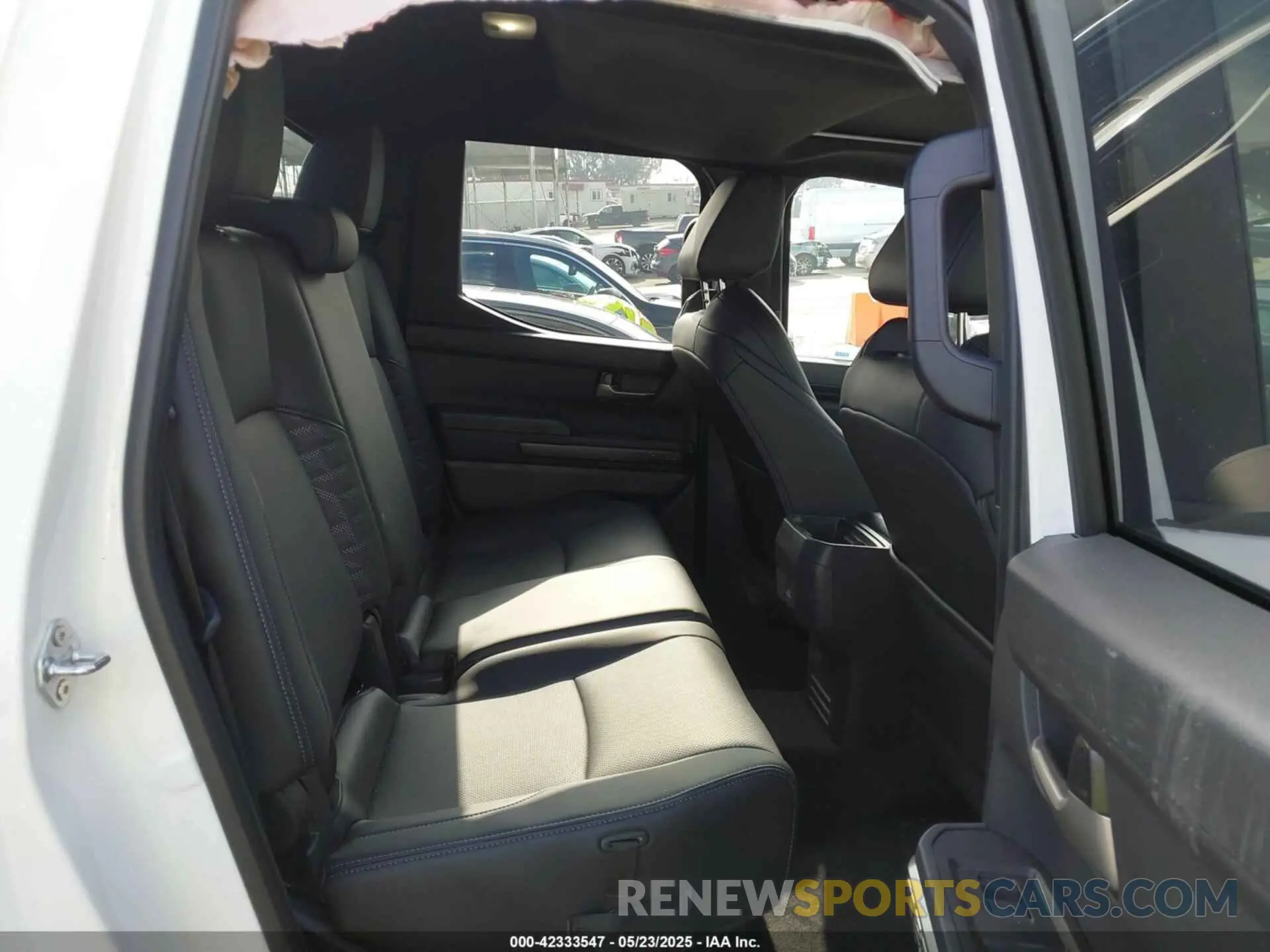 8 fotografías del automóvil dañado 3TMKB5FN3RM005643 TOYOTA TACOMA 2024