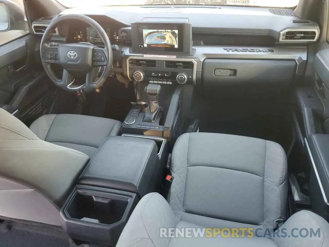 8 fotografías del automóvil dañado 3TMKB5FN3RM016061 TOYOTA TACOMA 2024