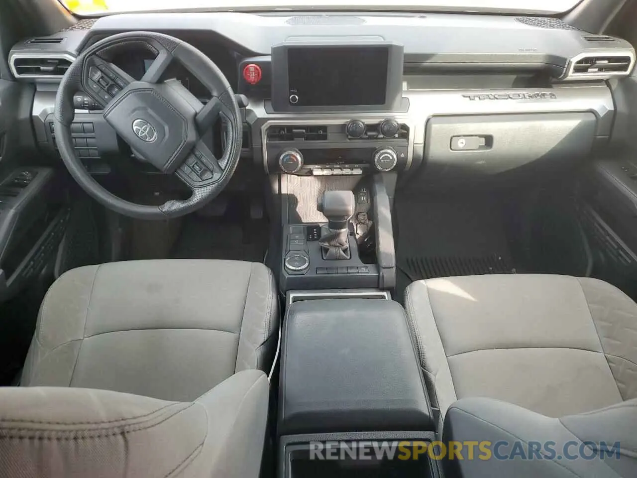 8 fotografías del automóvil dañado 3TMKB5FN5RM004512 TOYOTA TACOMA 2024
