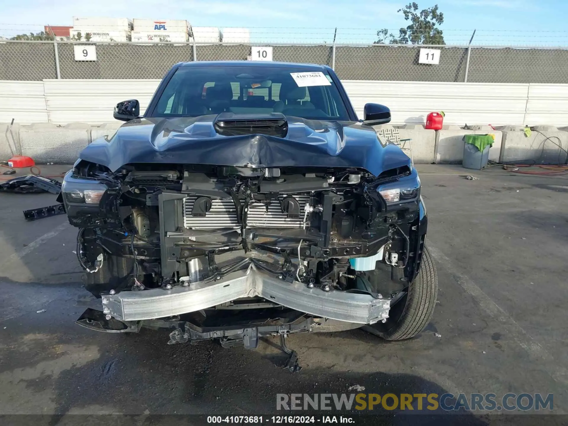 12 fotografías del automóvil dañado 3TMKB5FN5RM006809 TOYOTA TACOMA 2024