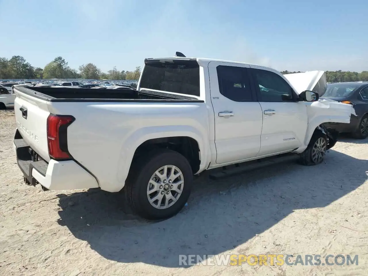 3 fotografías del automóvil dañado 3TMKB5FN5RM016112 TOYOTA TACOMA 2024