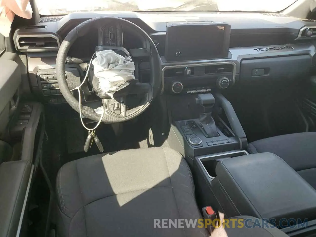 8 fotografías del automóvil dañado 3TMKB5FN5RM016112 TOYOTA TACOMA 2024
