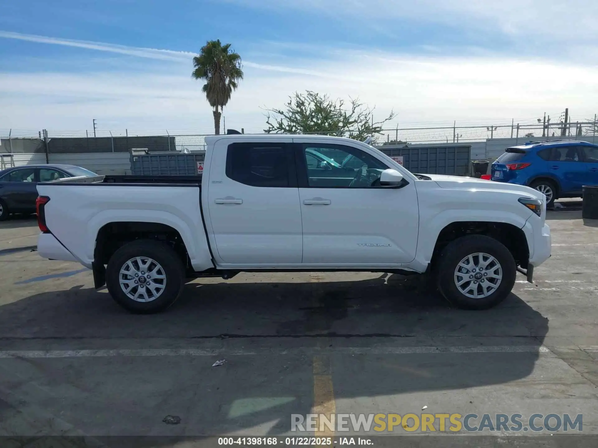 13 fotografías del automóvil dañado 3TMKB5FN5RM022914 TOYOTA TACOMA 2024