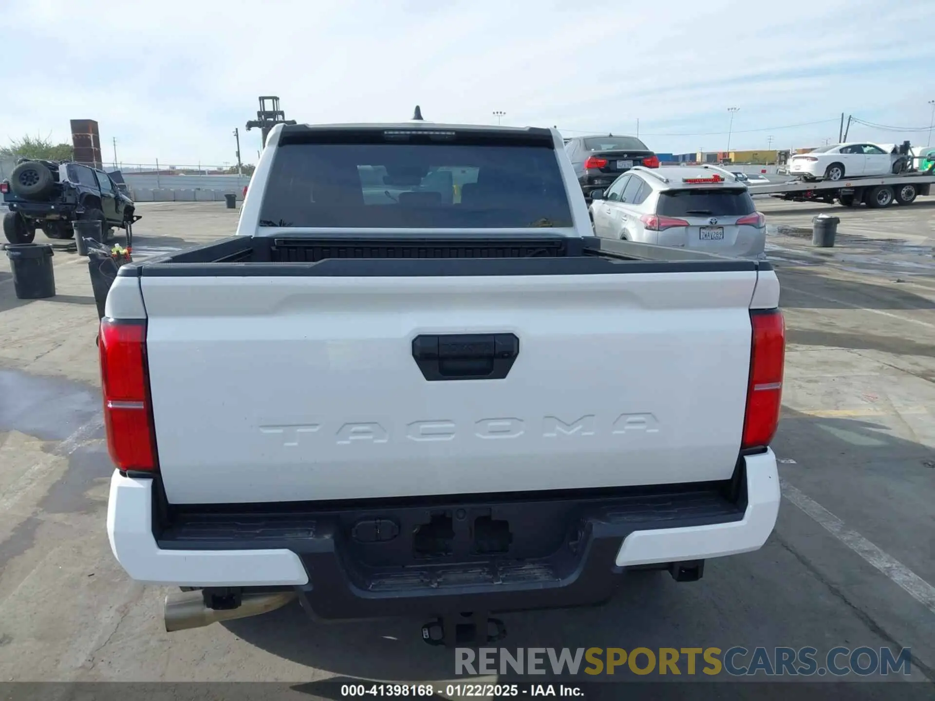 16 fotografías del automóvil dañado 3TMKB5FN5RM022914 TOYOTA TACOMA 2024