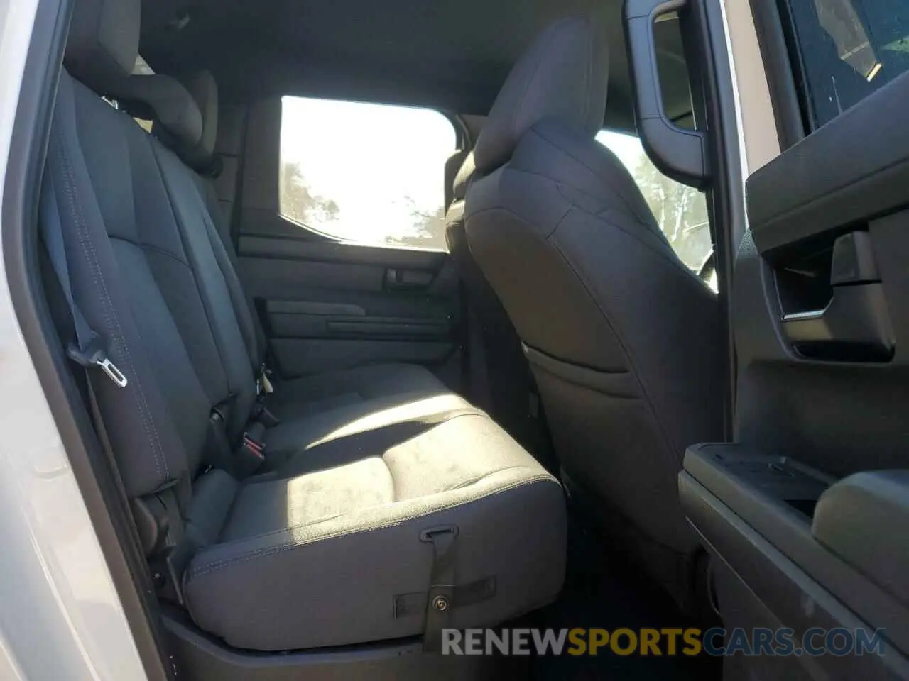 10 fotografías del automóvil dañado 3TMKB5FN6RM011405 TOYOTA TACOMA 2024