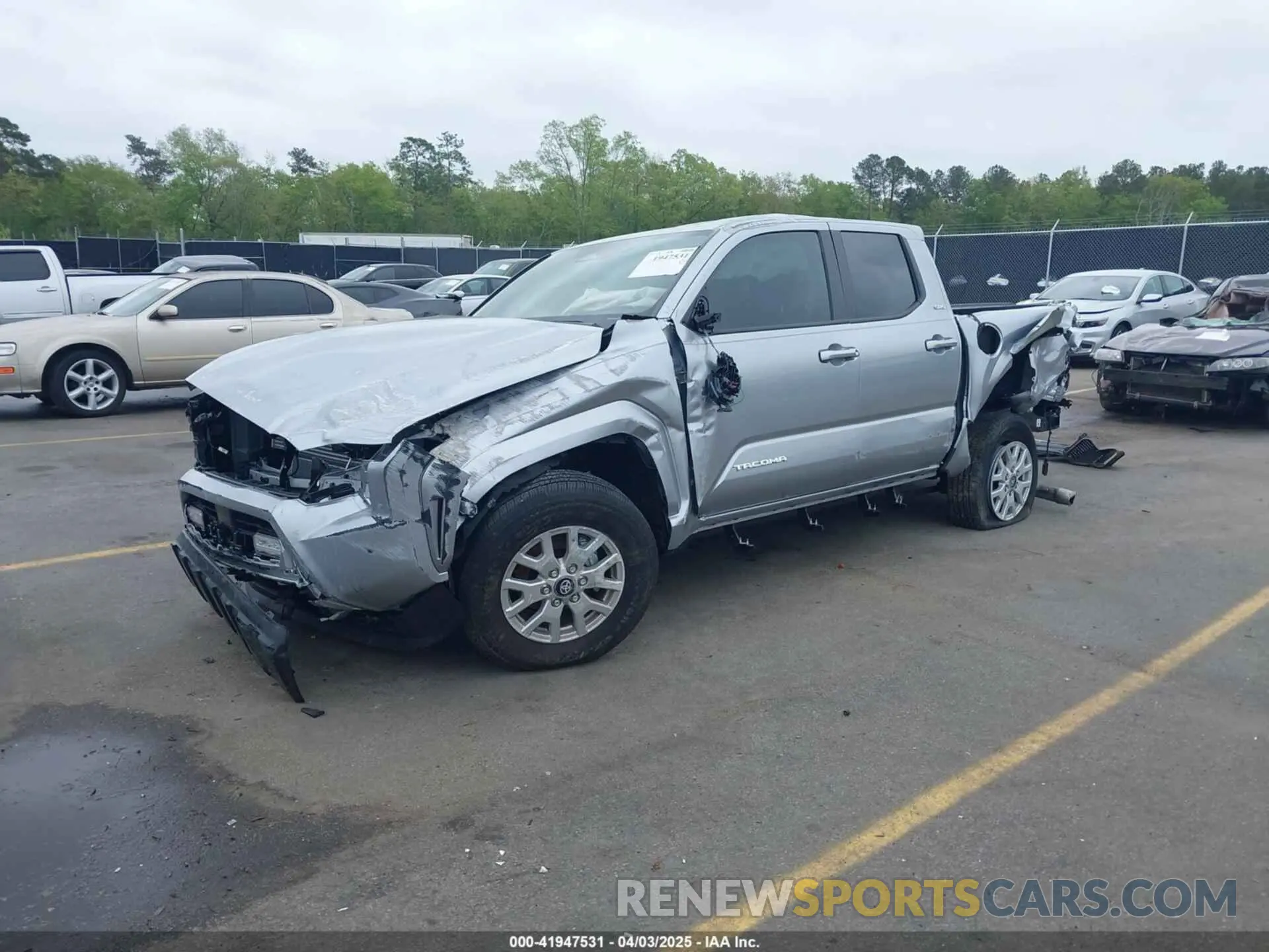 2 fotografías del automóvil dañado 3TMKB5FN6RM022288 TOYOTA TACOMA 2024