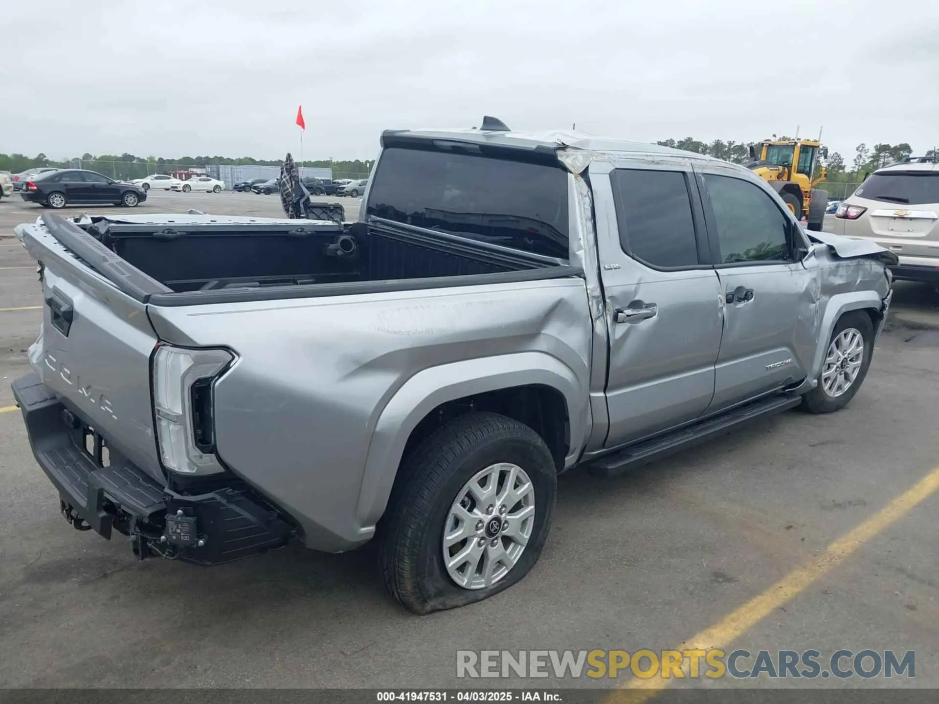 4 fotografías del automóvil dañado 3TMKB5FN6RM022288 TOYOTA TACOMA 2024