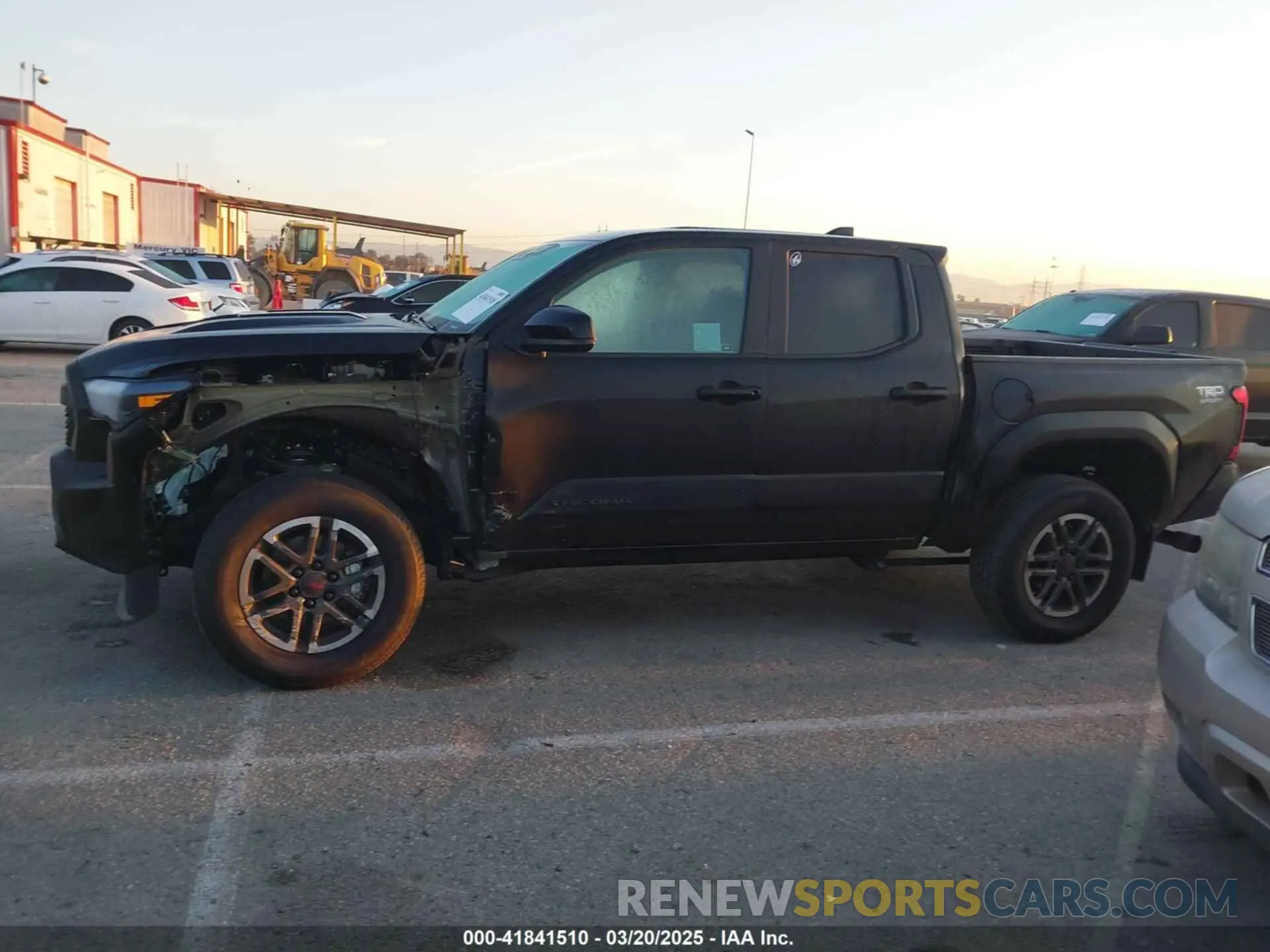 15 fotografías del automóvil dañado 3TMKB5FN8RM002575 TOYOTA TACOMA 2024