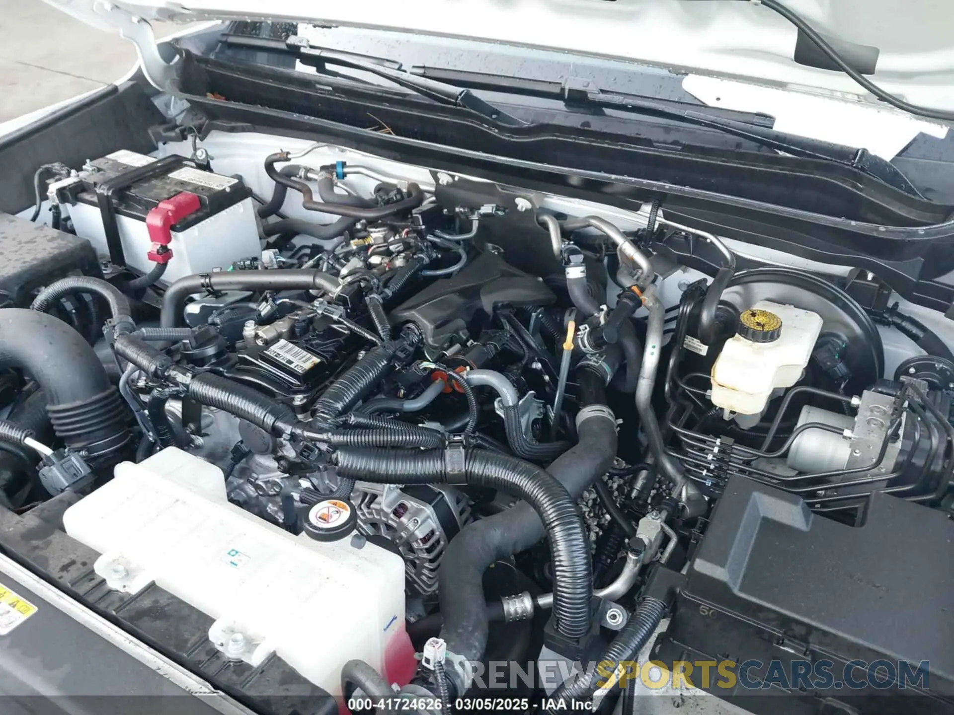 10 fotografías del automóvil dañado 3TMKB5FN8RM011213 TOYOTA TACOMA 2024