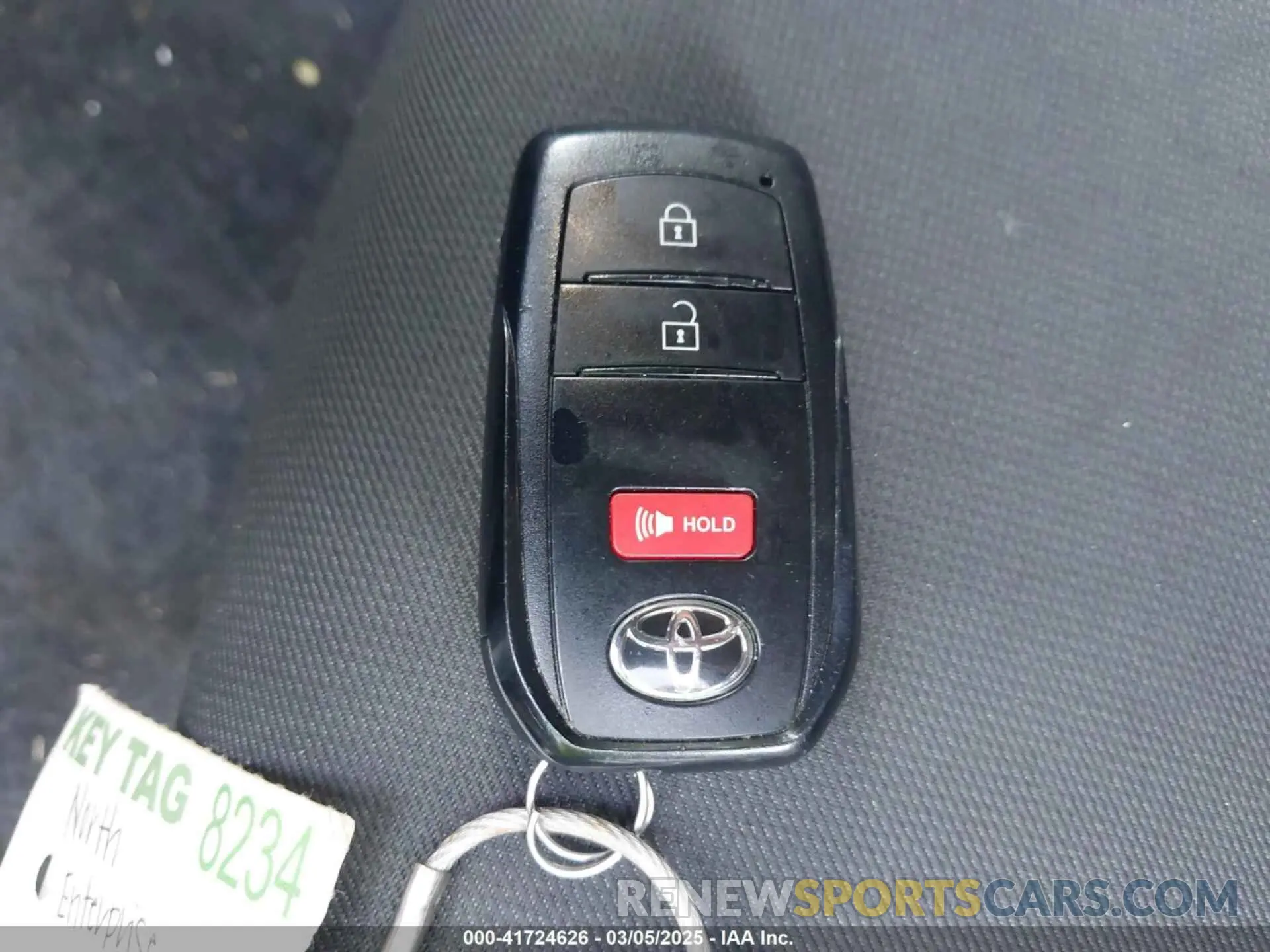 11 fotografías del automóvil dañado 3TMKB5FN8RM011213 TOYOTA TACOMA 2024